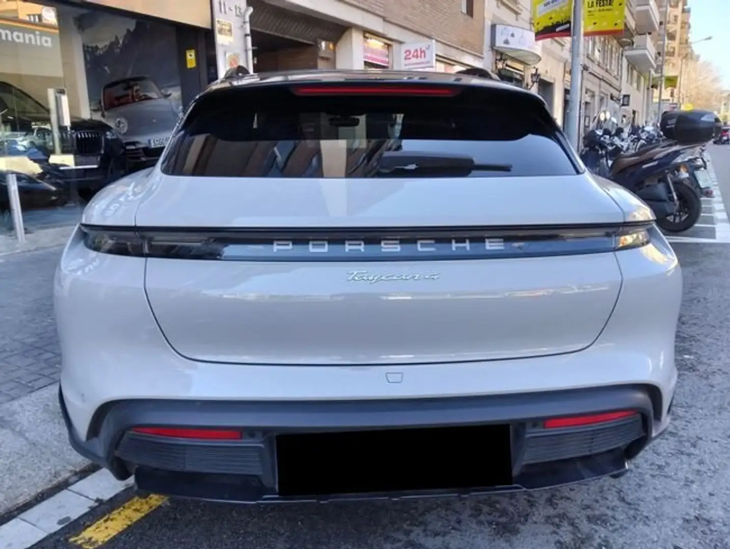 Porsche Taycan 4 Cross Turismo Gris - 2
