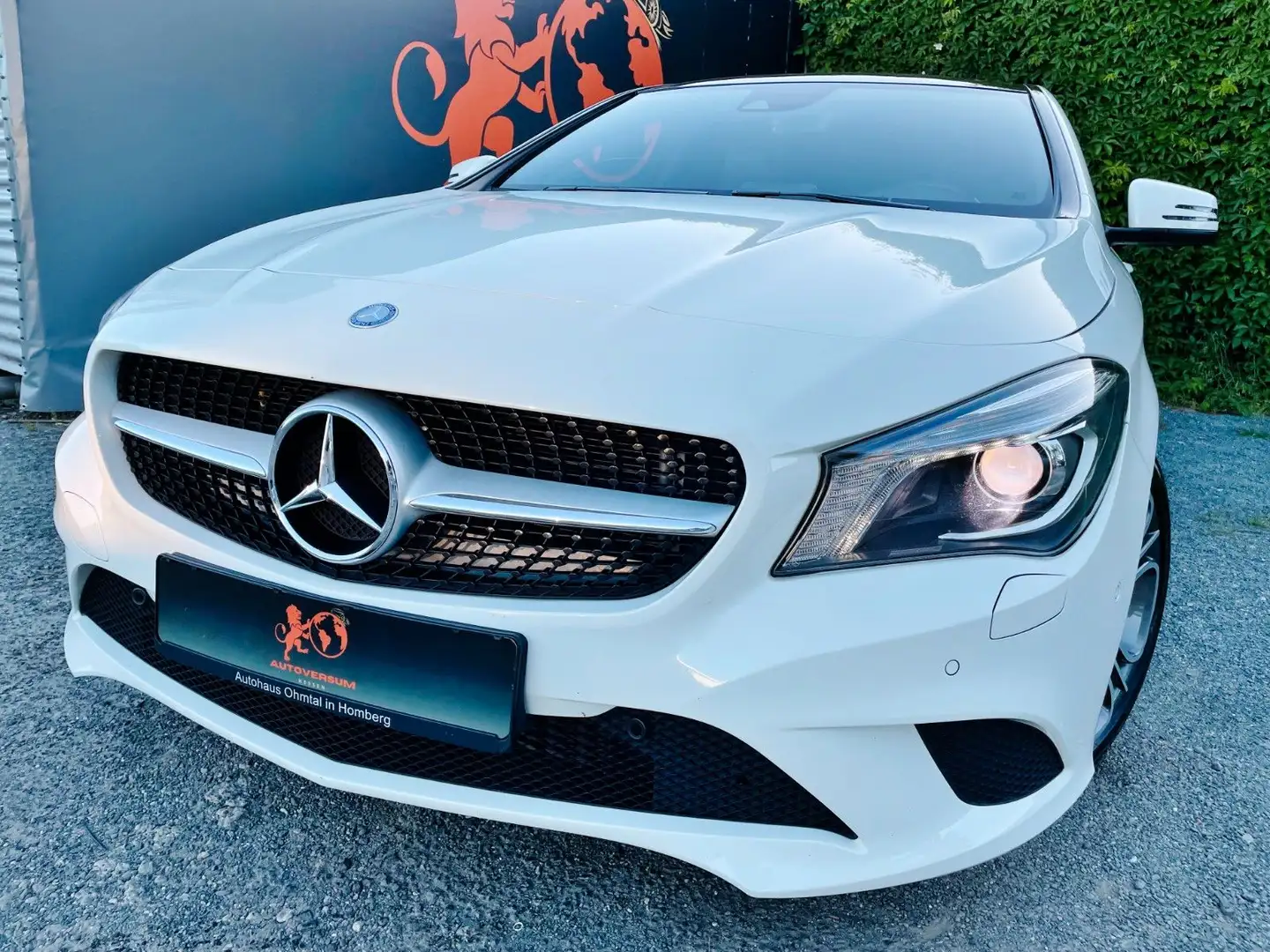 Mercedes-Benz CLA 180 #TÜV#SERVICE#BREMSEN#PANO#SHZ#AMBIENTE Blanco - 1
