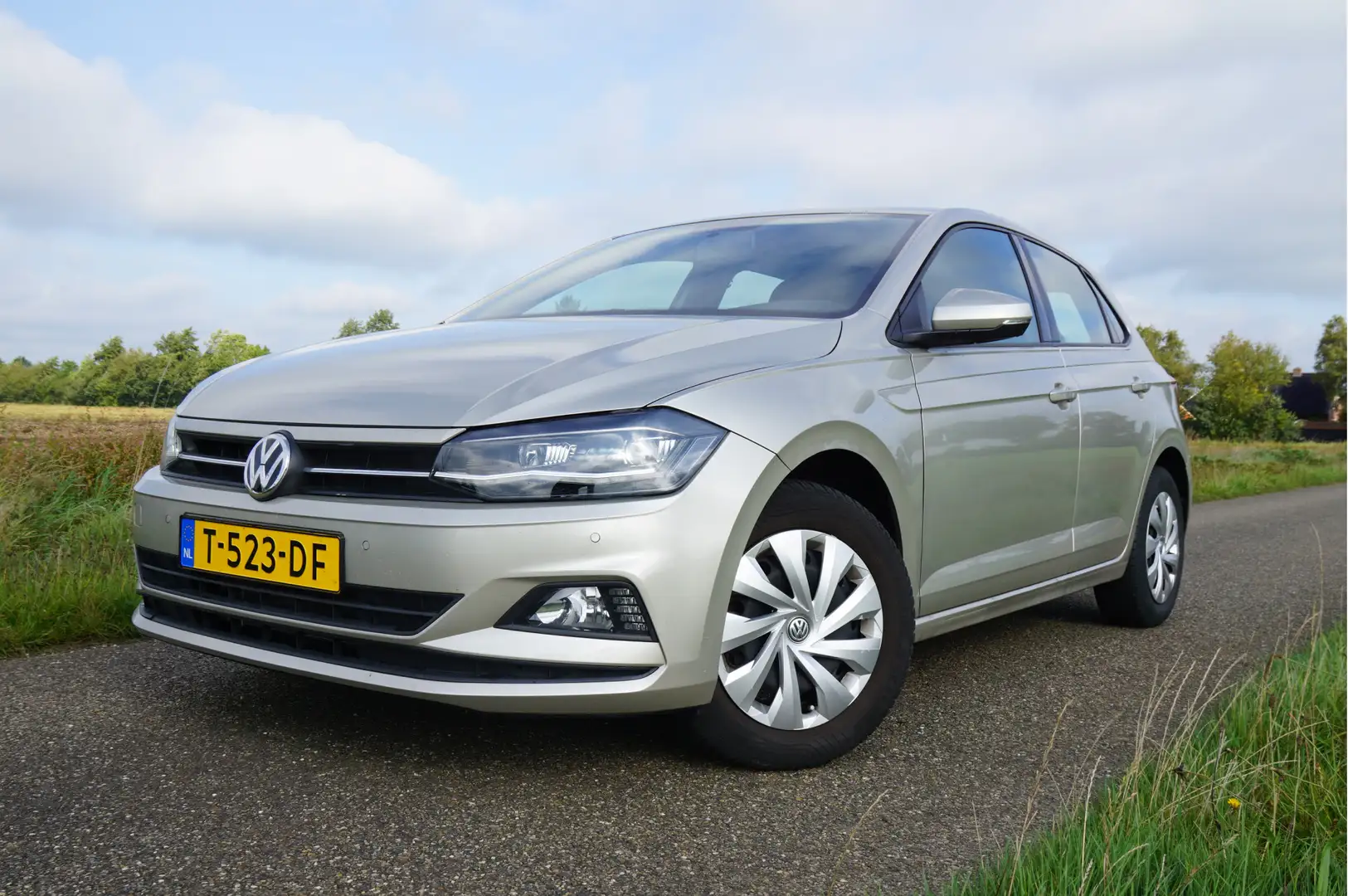 Volkswagen Polo 1.0 TSI Beats | Navigatie | Cruise | Stoelverw. | Grey - 2