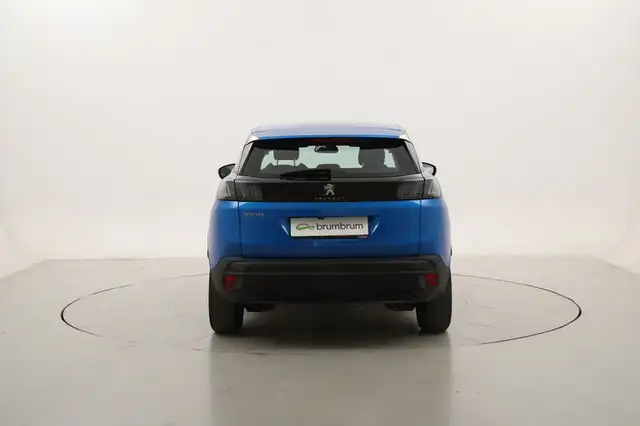 Peugeot 3008 view 4
