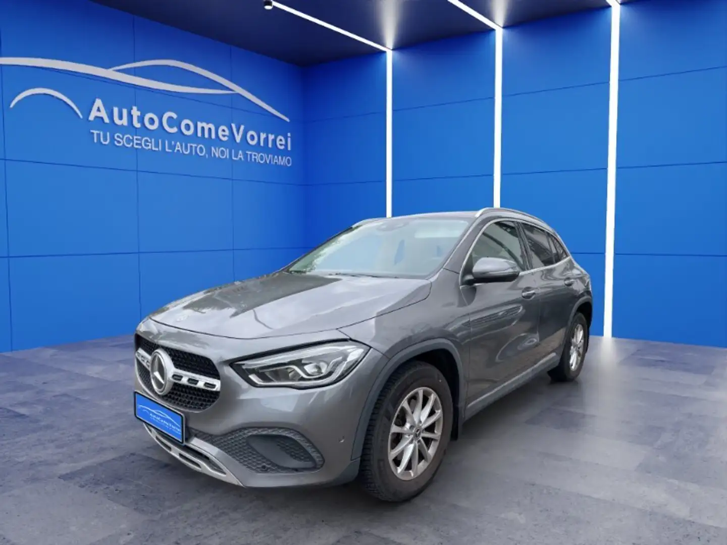 Mercedes-Benz GLA 200 GLA 200 Automatic Business Beige - 2