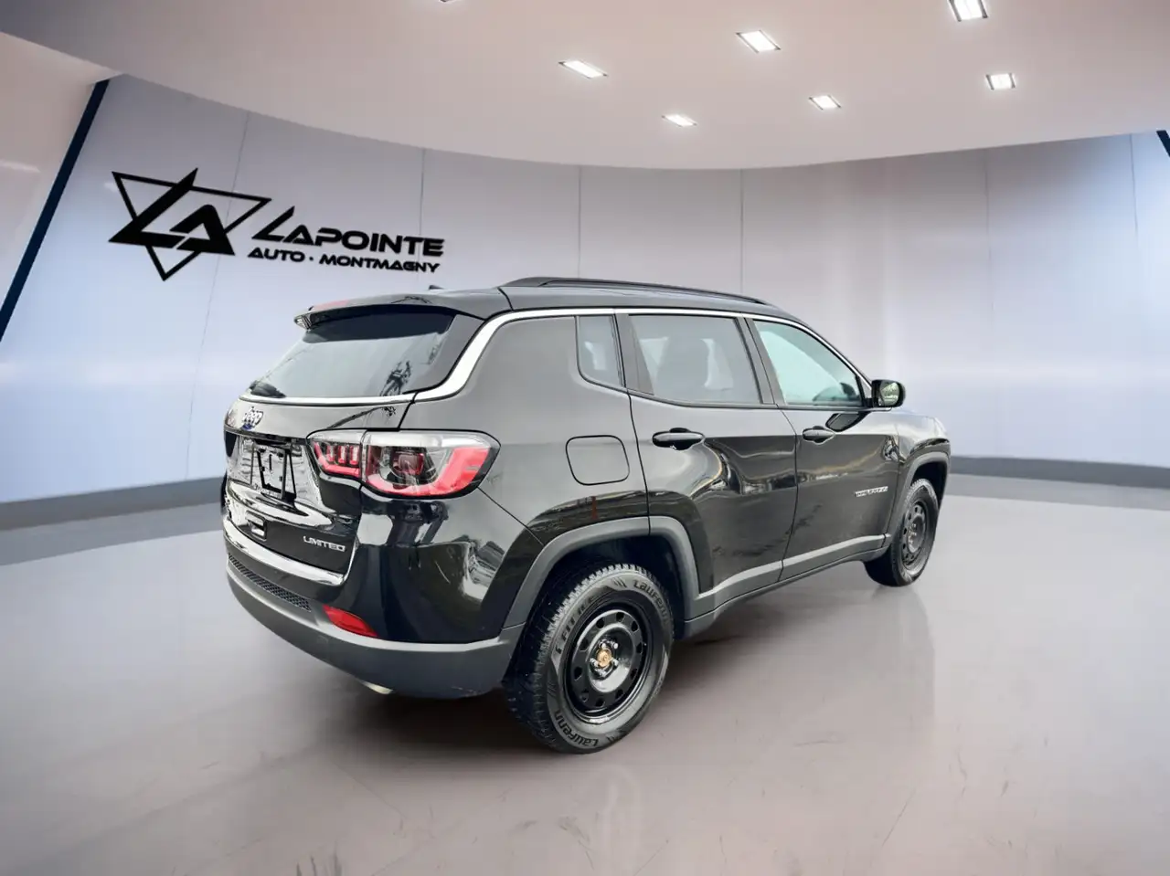 Jeep Compass снимка Jeep Compass