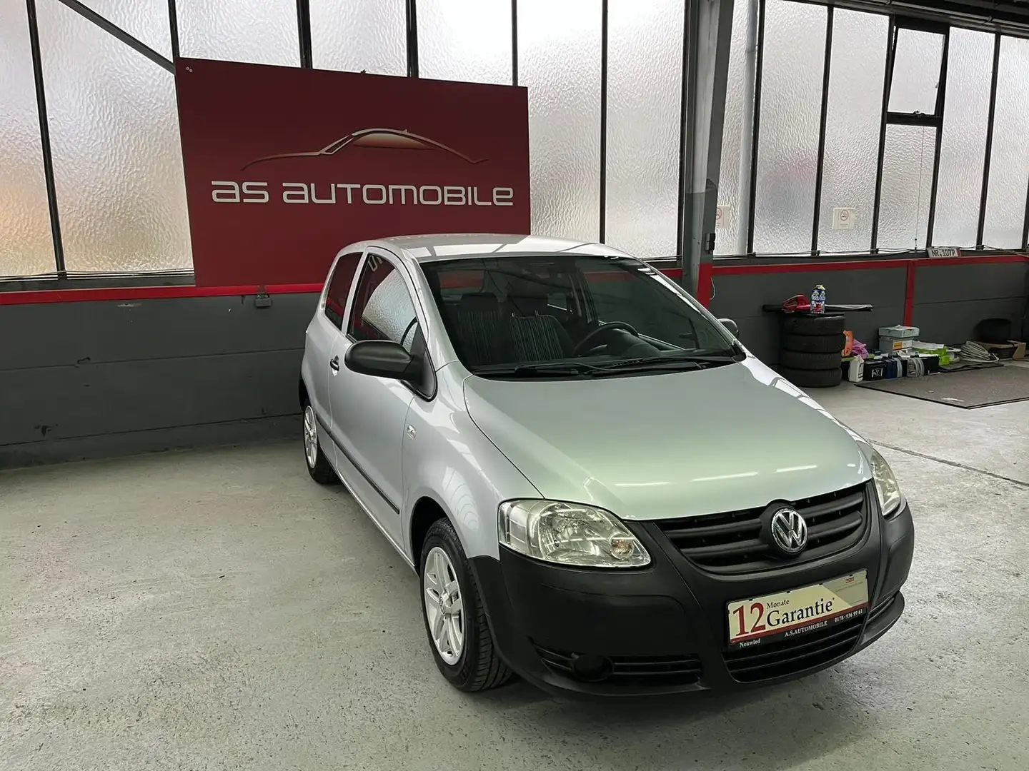 Volkswagen Fox Basis*Klimaanlage*Scheckheft Gepflegt* Silber - 2