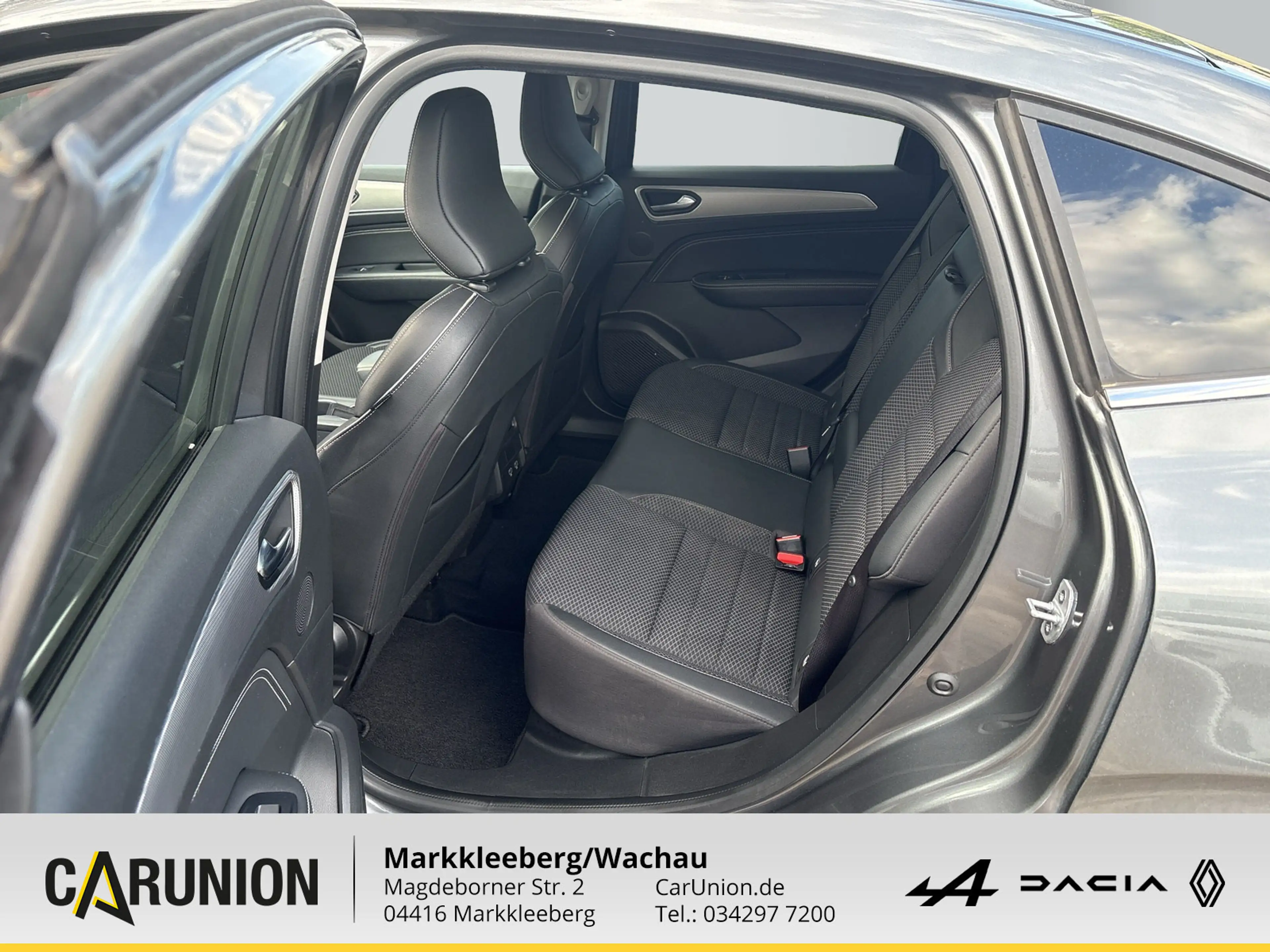 Renault Arkana INTENS E-TECH 145 — photo 8