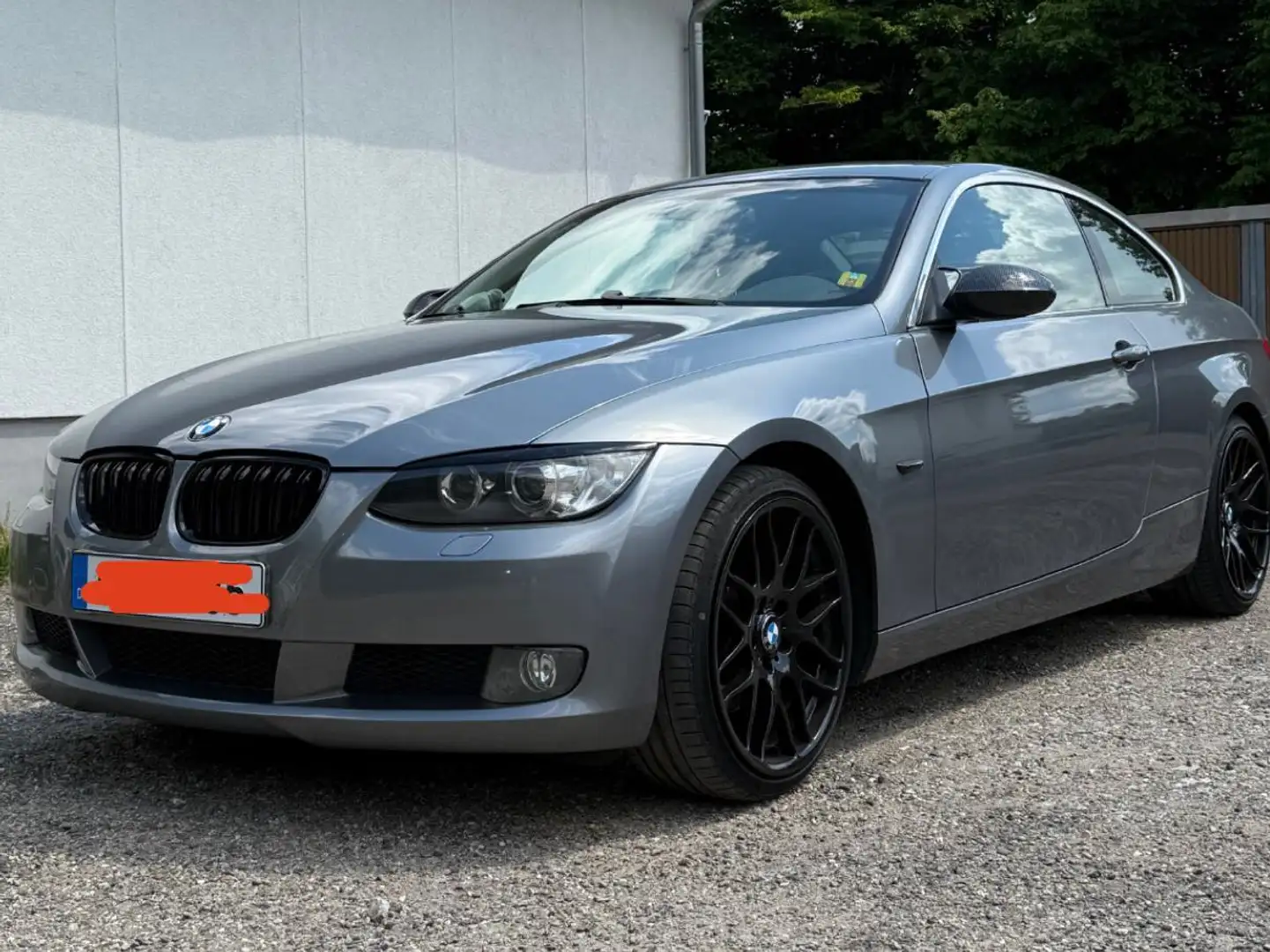 BMW 325 325xi Coupe Grau - 2