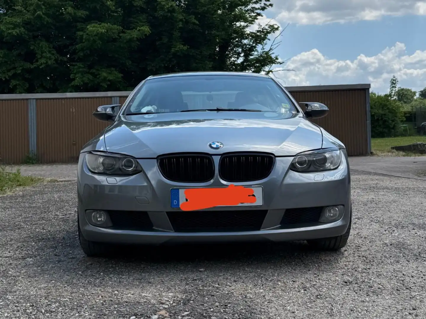 BMW 325 325xi Coupe Grau - 1