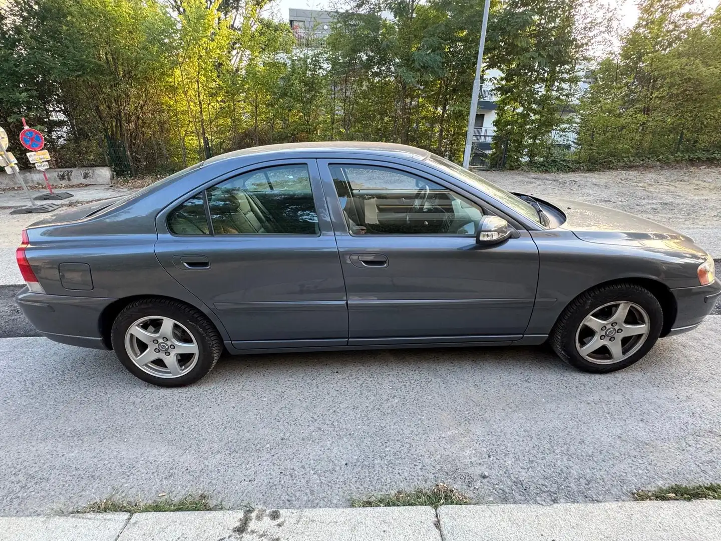 Volvo S60 S60 2,4 summum Aut. Momentum Blau - 2