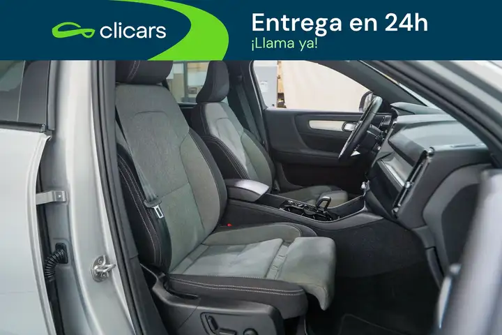Volvo XC40 2022, foto 17