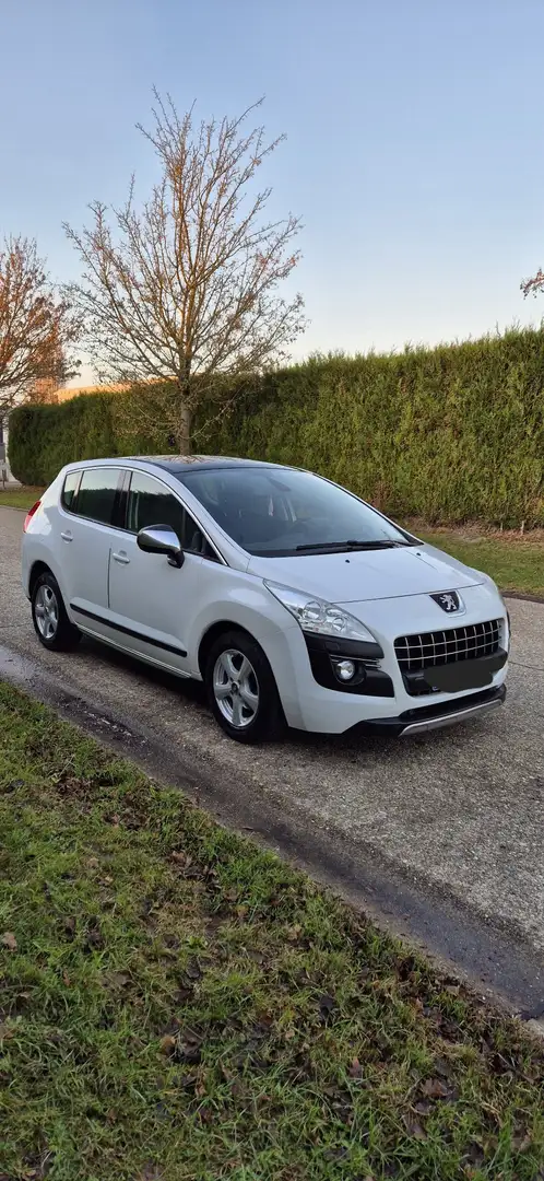 Peugeot 3008 1.6 HDi Confort Pack FAP - 1