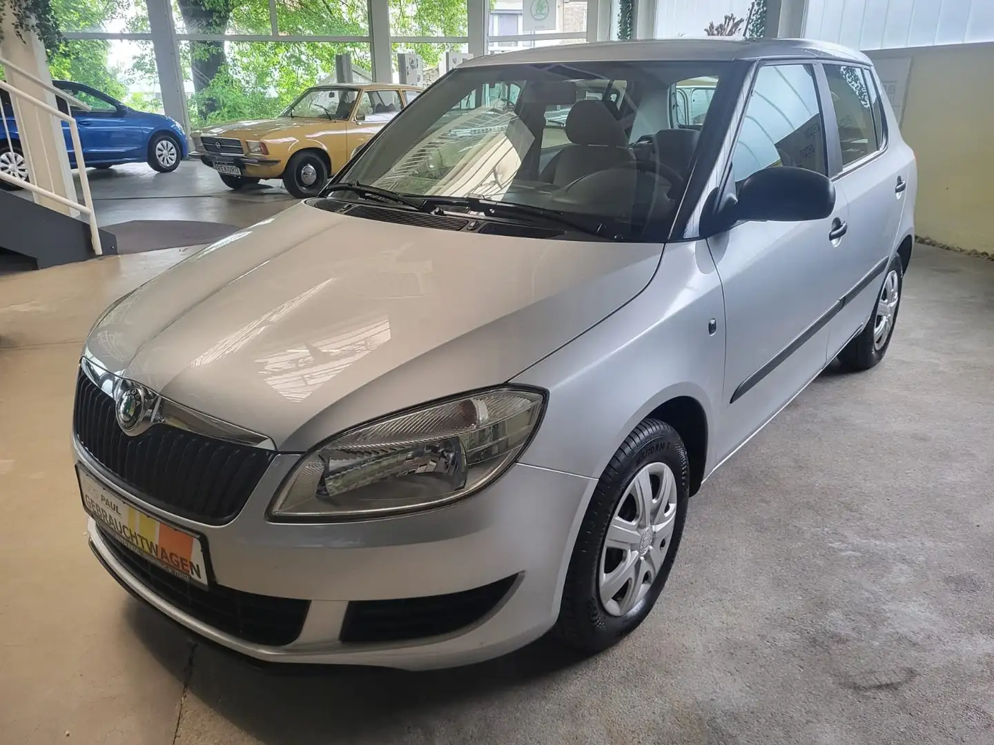 Skoda Fabia 1.2 TSI COOL EDITION Plateado - 1