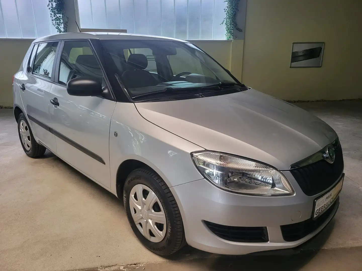 Skoda Fabia 1.2 TSI COOL EDITION Plateado - 2