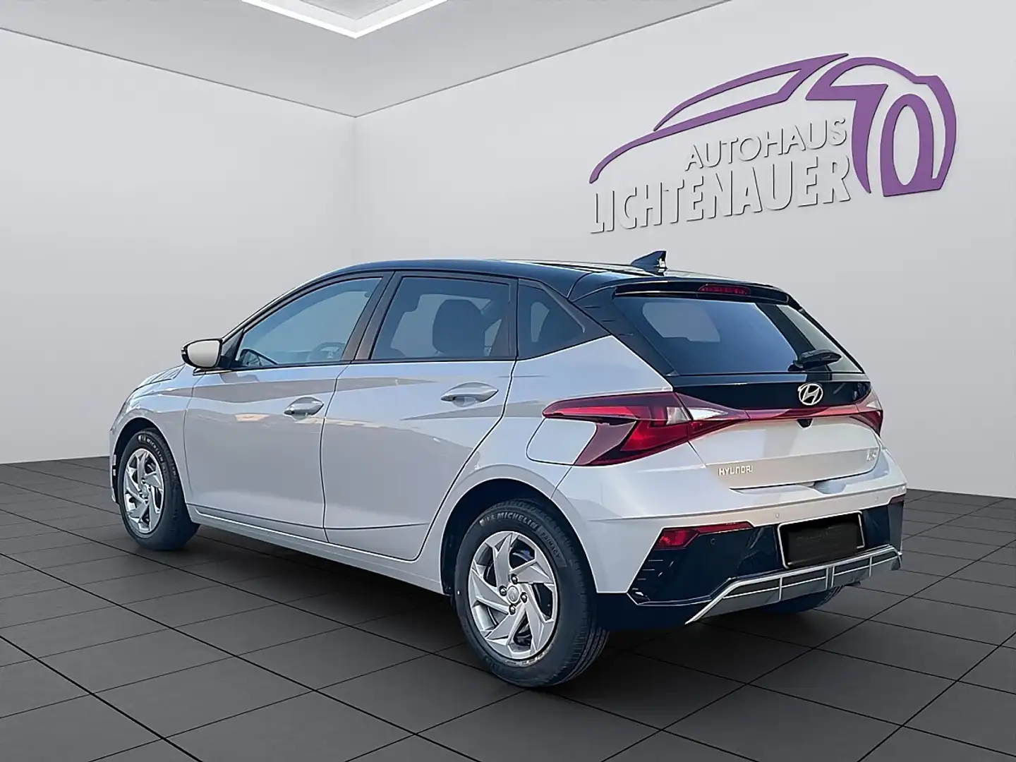 Hyundai i20 1,0 T-GDI GO Silber - 2