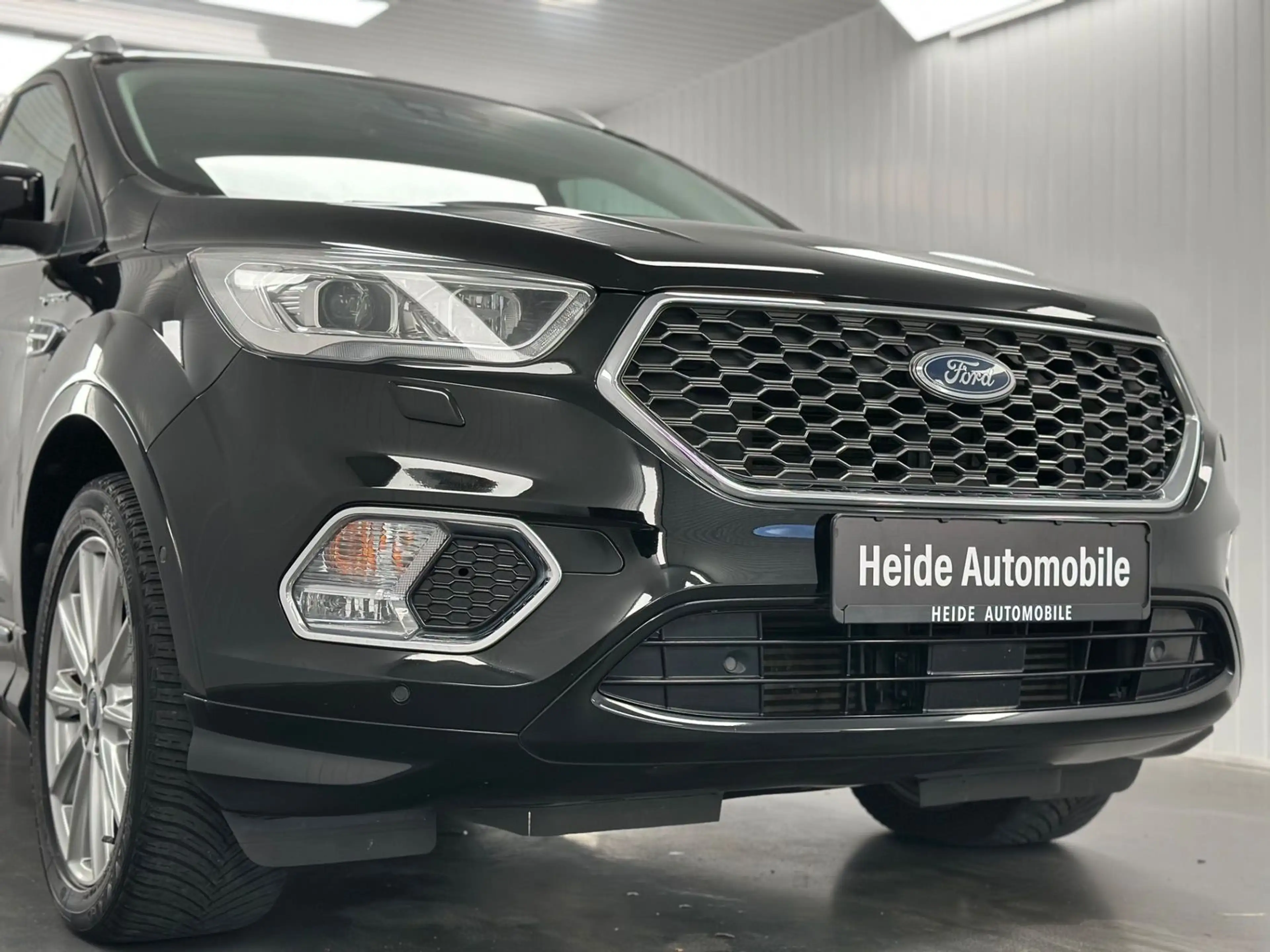 Ford Kuga 2.0 TDCi Vignale 4x4 AHK ACC KAMERA — photo 4