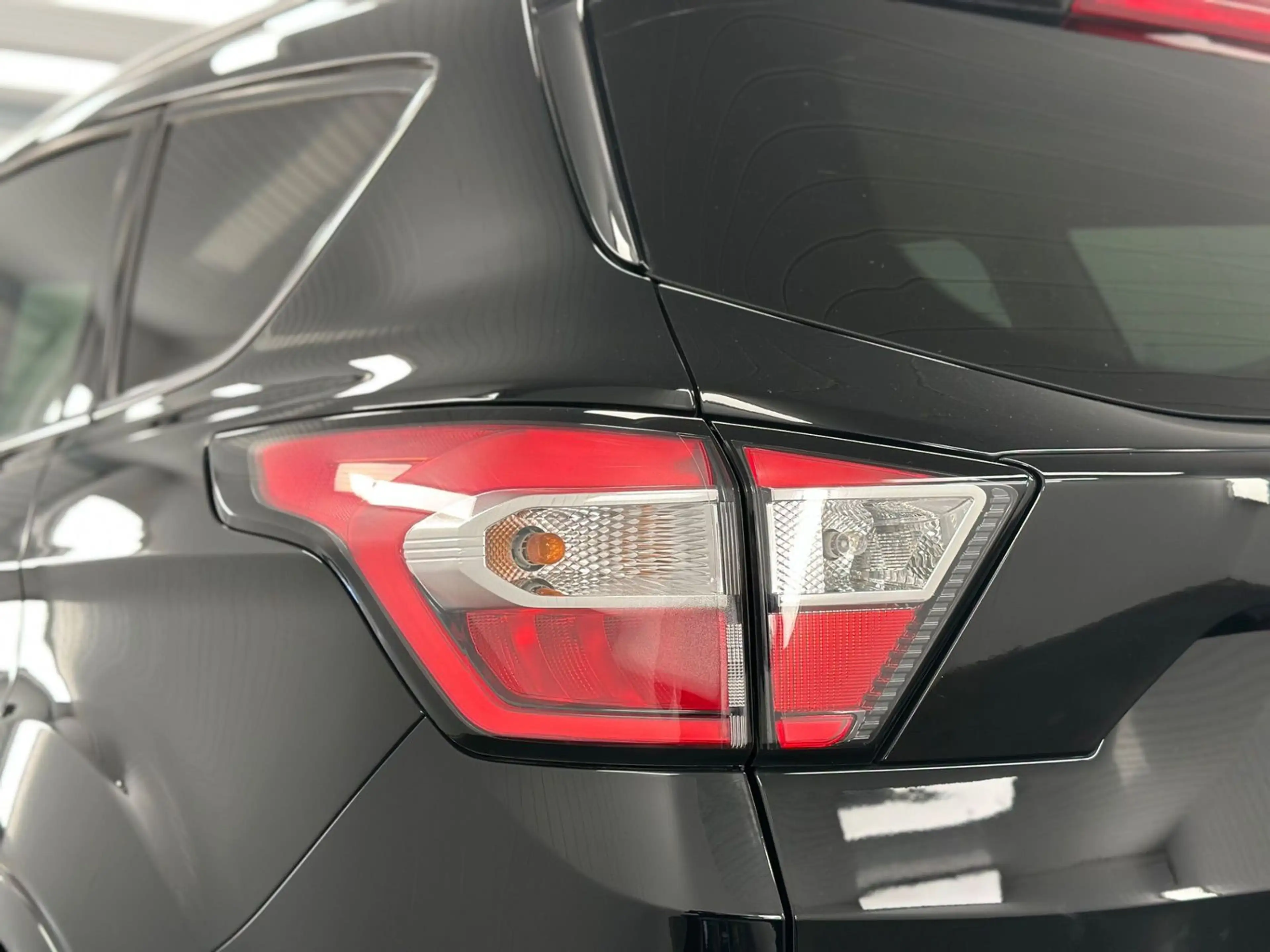Ford Kuga 2.0 TDCi Vignale 4x4 AHK ACC KAMERA — photo 11
