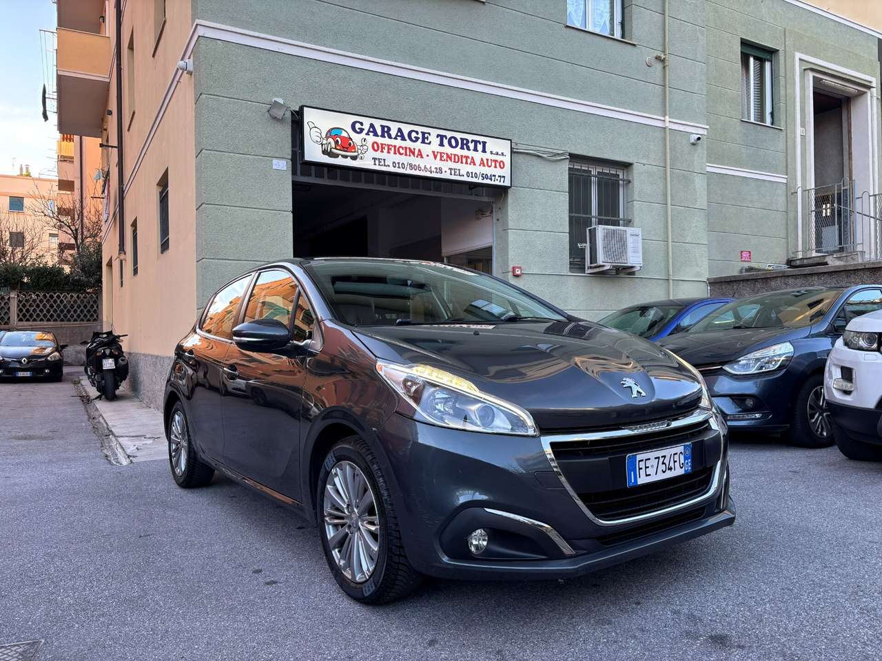 Peugeot 208 PureTech 82 5 porte Active DISTRIBUZIONE NUOVA UNI