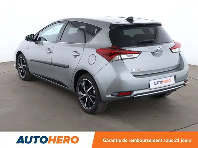Toyota Auris view 4