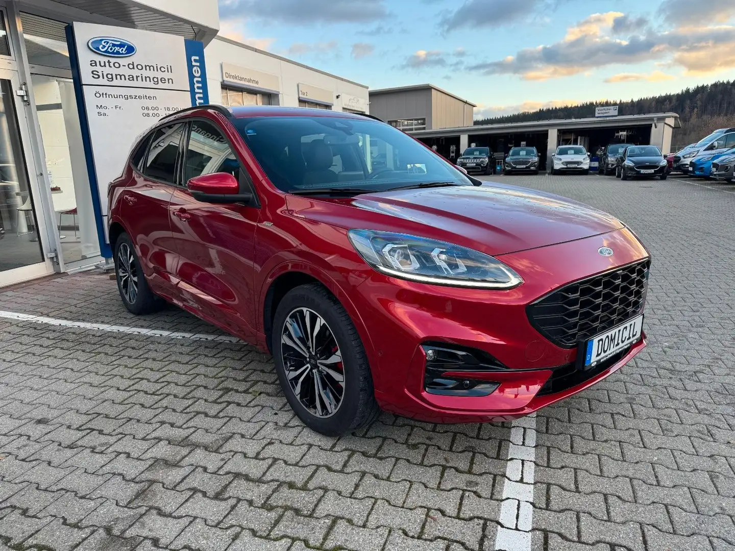 Ford Kuga ST-Line X 190PS Allrad AHK LED DAB ACC Rood - 2