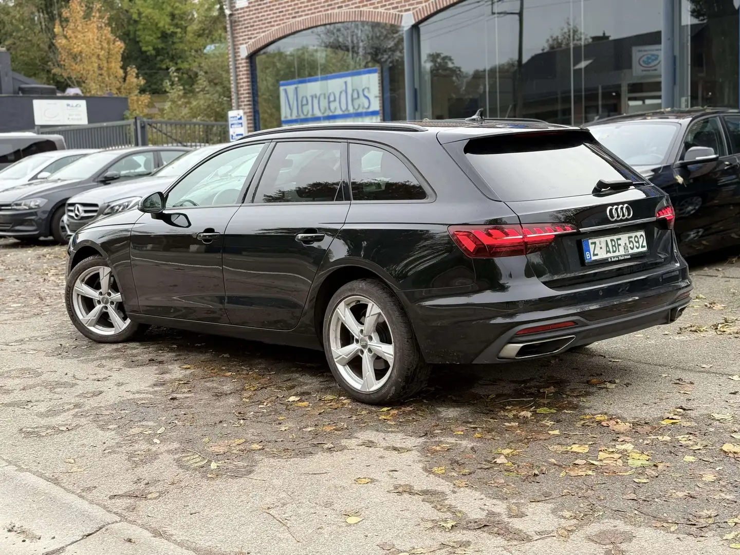 Audi A4 BREAK 35 TDi S-TRONIC SPORT ÉDITION SHADOW LOOK Noir - 2