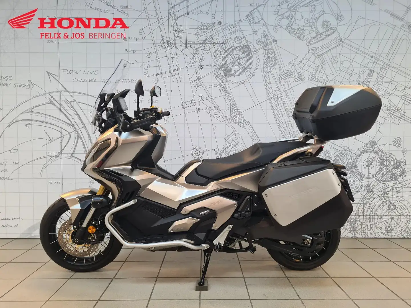 Honda X-ADV 750 Gris - 2