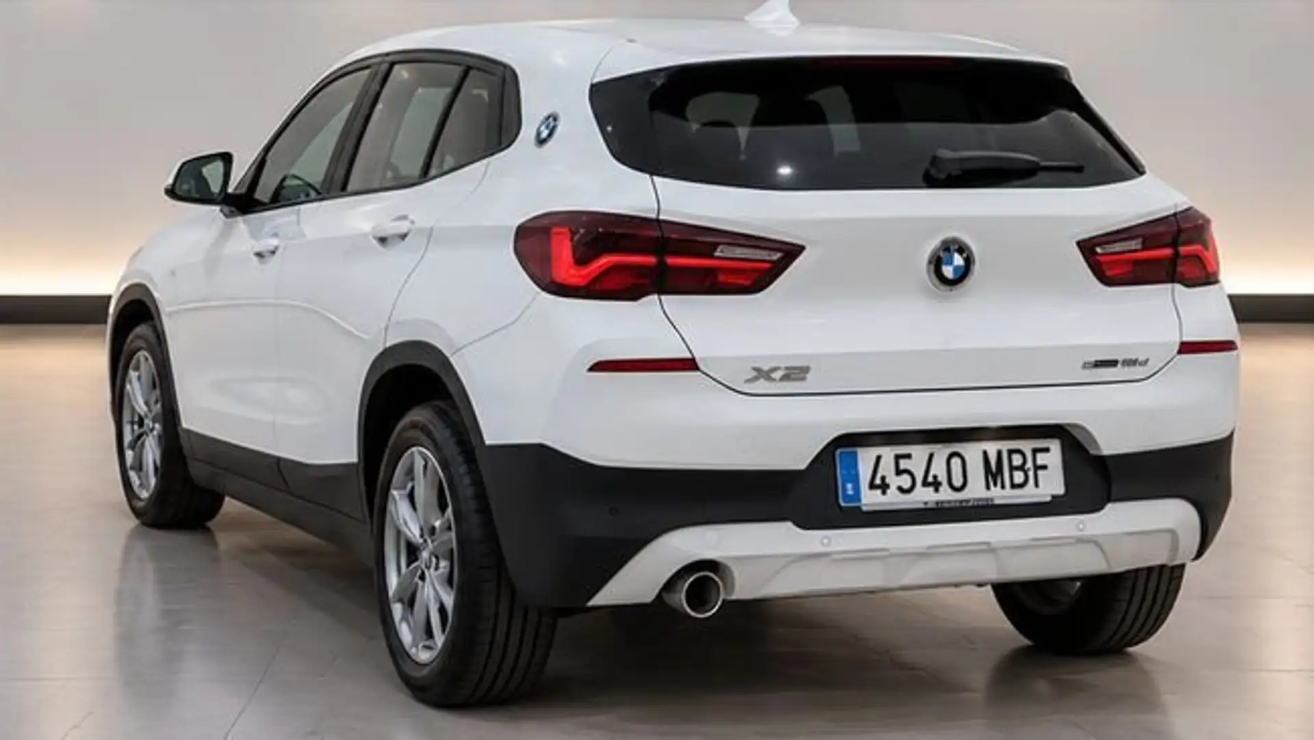 BMW X2 sDrive 18d Blanco - 2