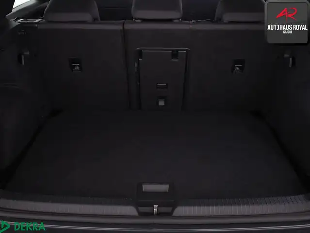 Volkswagen Golf view 13