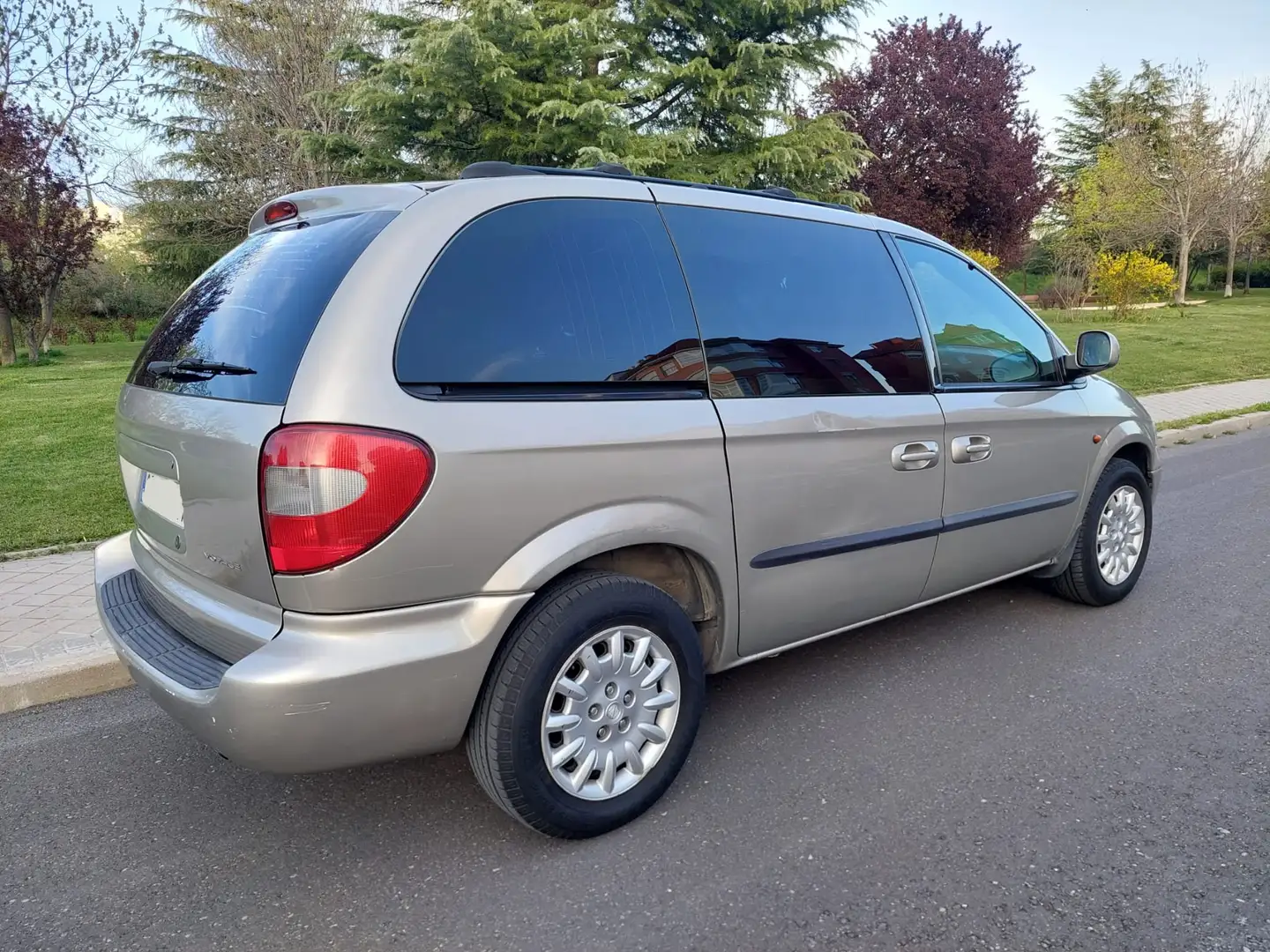 Chrysler Voyager Voyager 2.5CRD Edition Edition Beige - 2