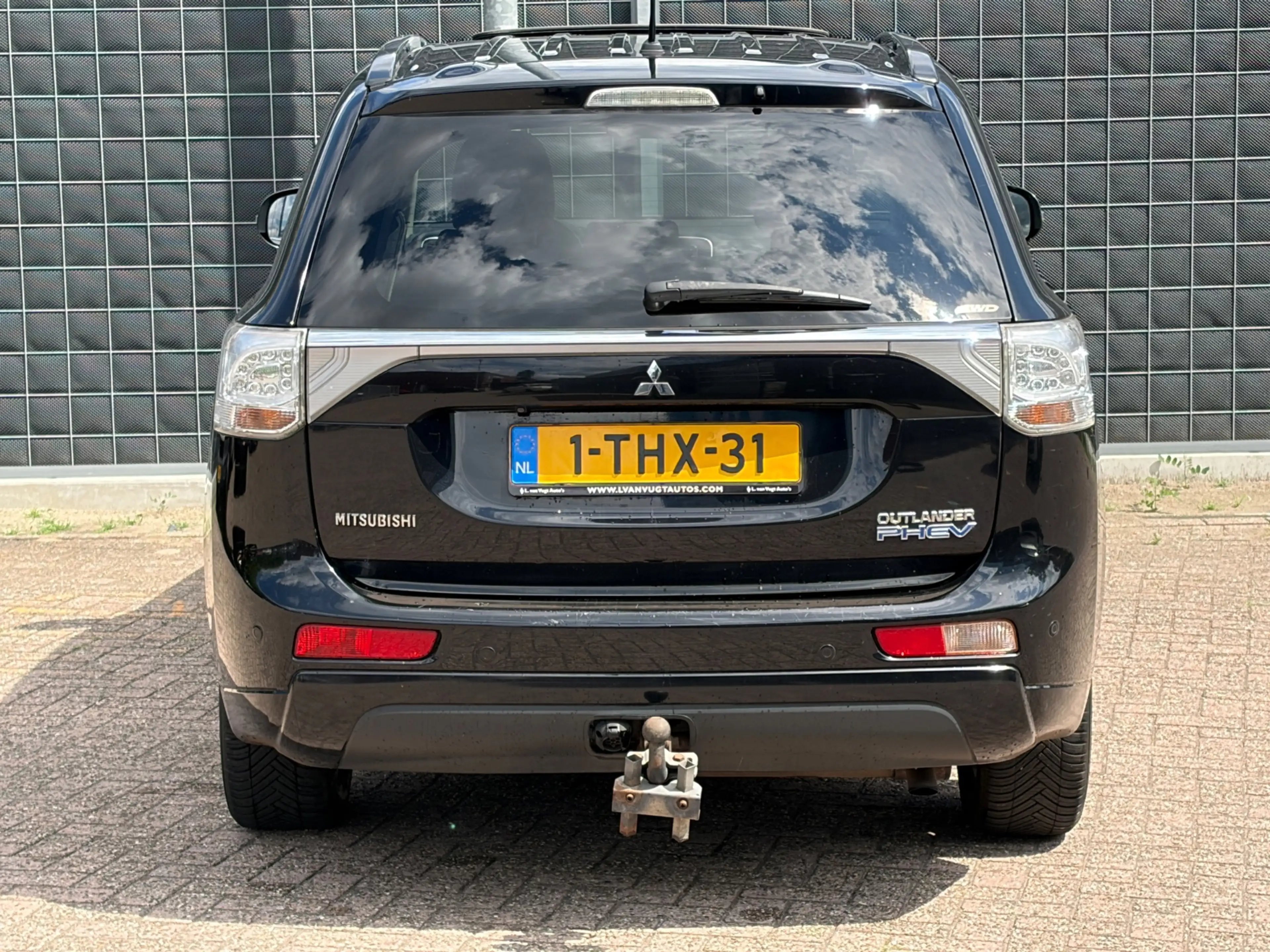Mitsubishi Outlander 2.0 PHEV instyle — photo 8