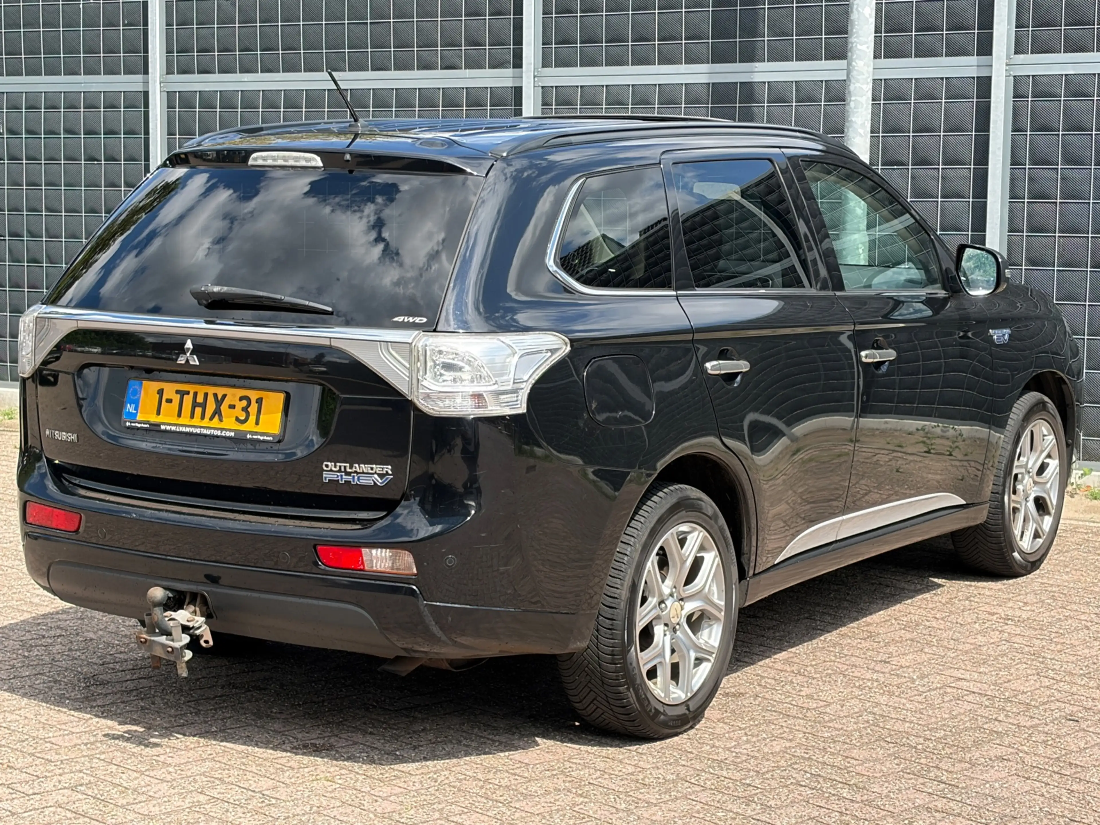 Mitsubishi Outlander 2.0 PHEV instyle — photo 2