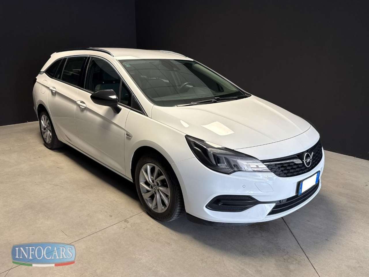 Opel Astra Sports Tourer 1.5 CDTI 105 CV Bus. Eleg. - PROMO