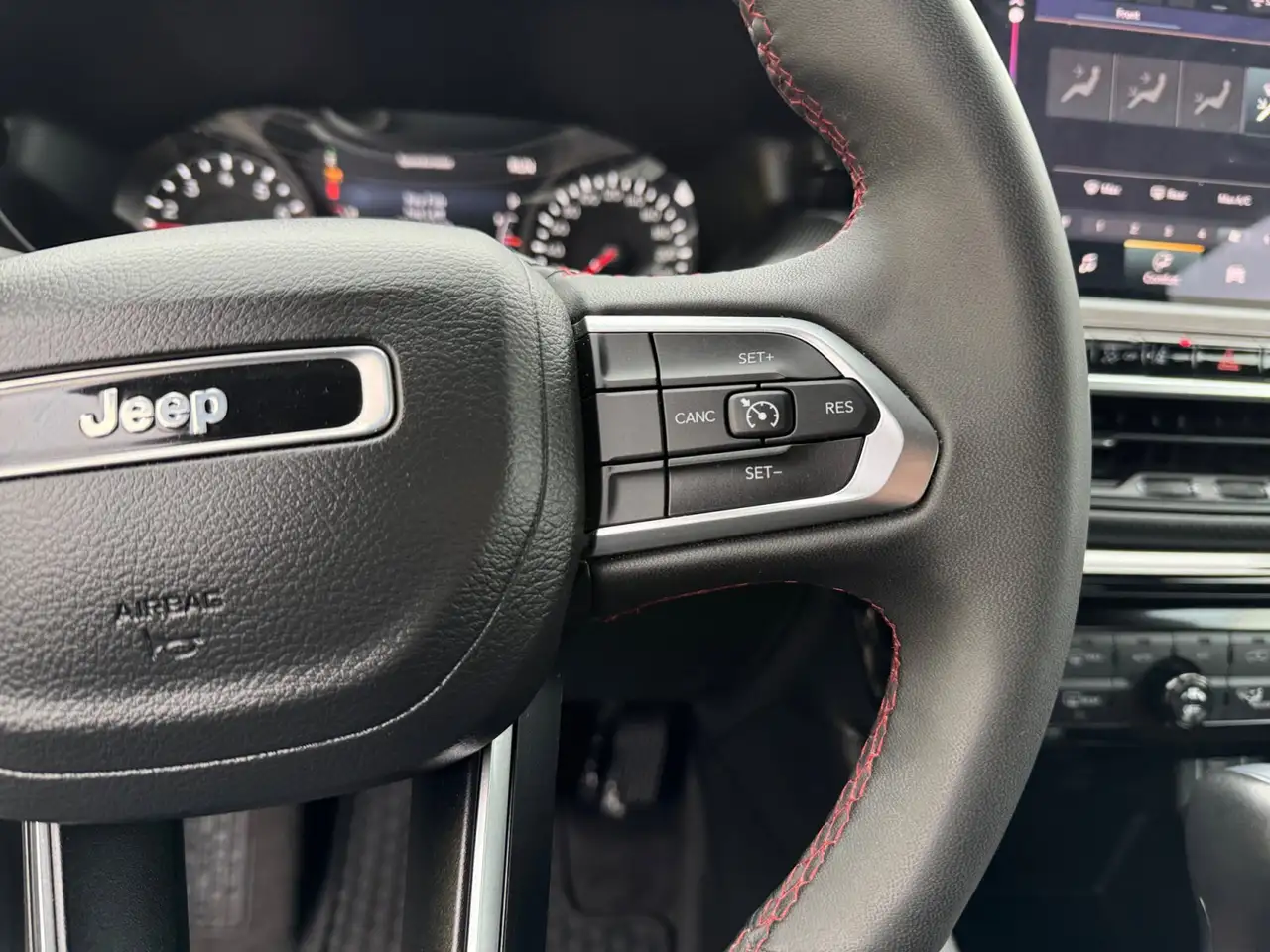 Jeep Compass снимка Jeep Compass