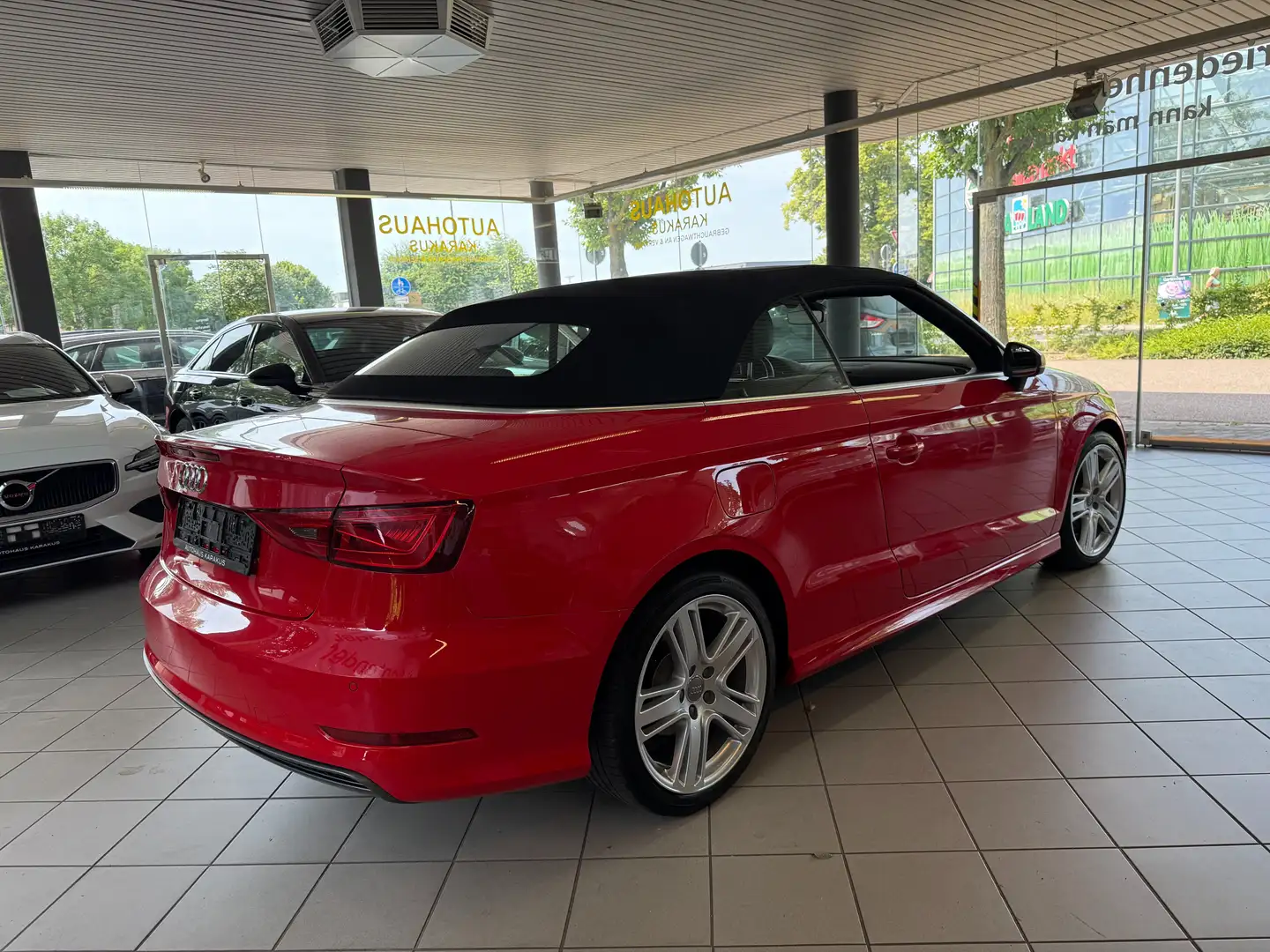 Audi A3 Cabrio 2.0 TDI S-tr. S line B&O/Kopfraumheizung Rouge - 2