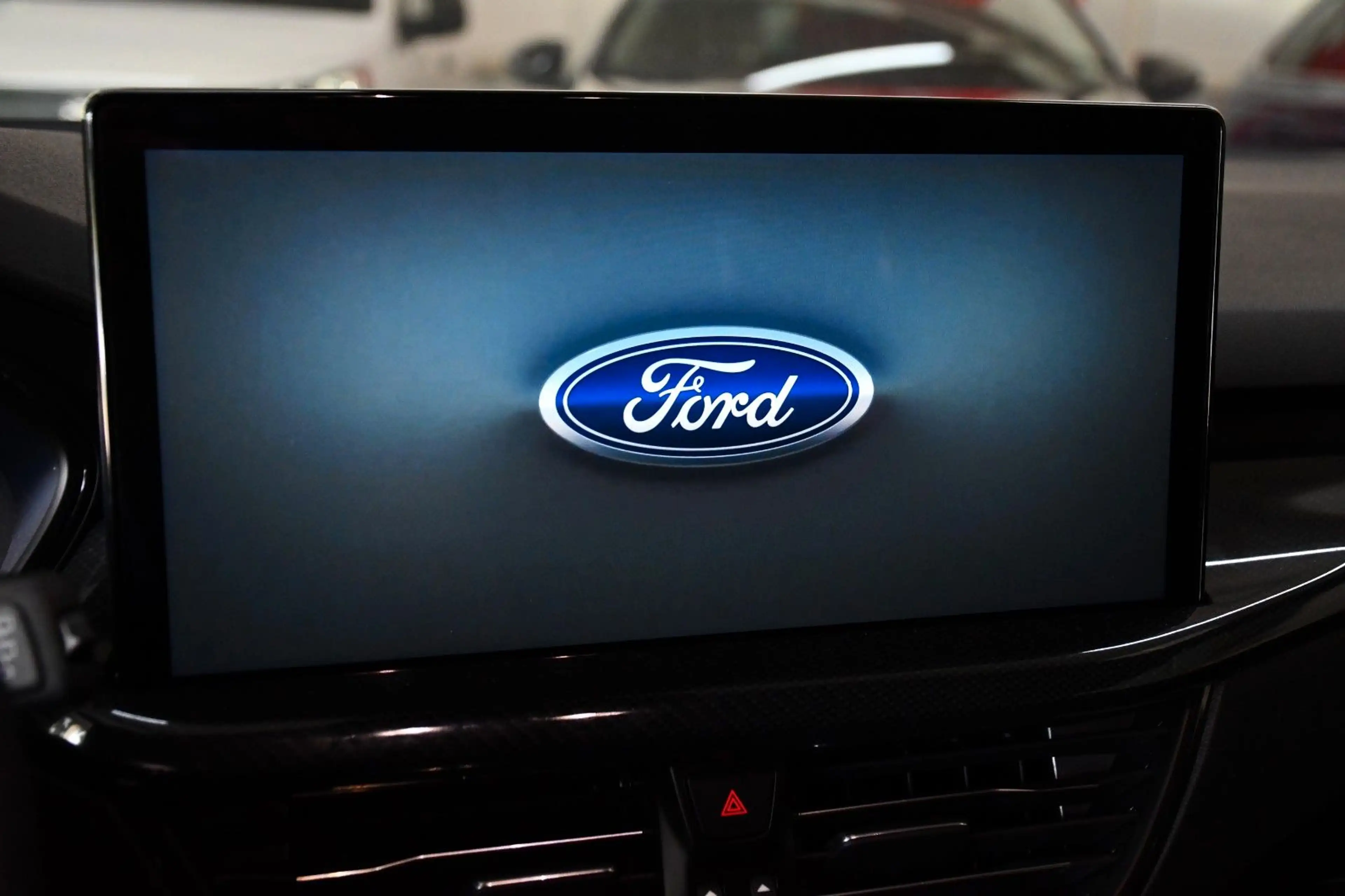 Ford Focus Turnier ST-Line X LED NAVI Kamera uvm. — photo 13