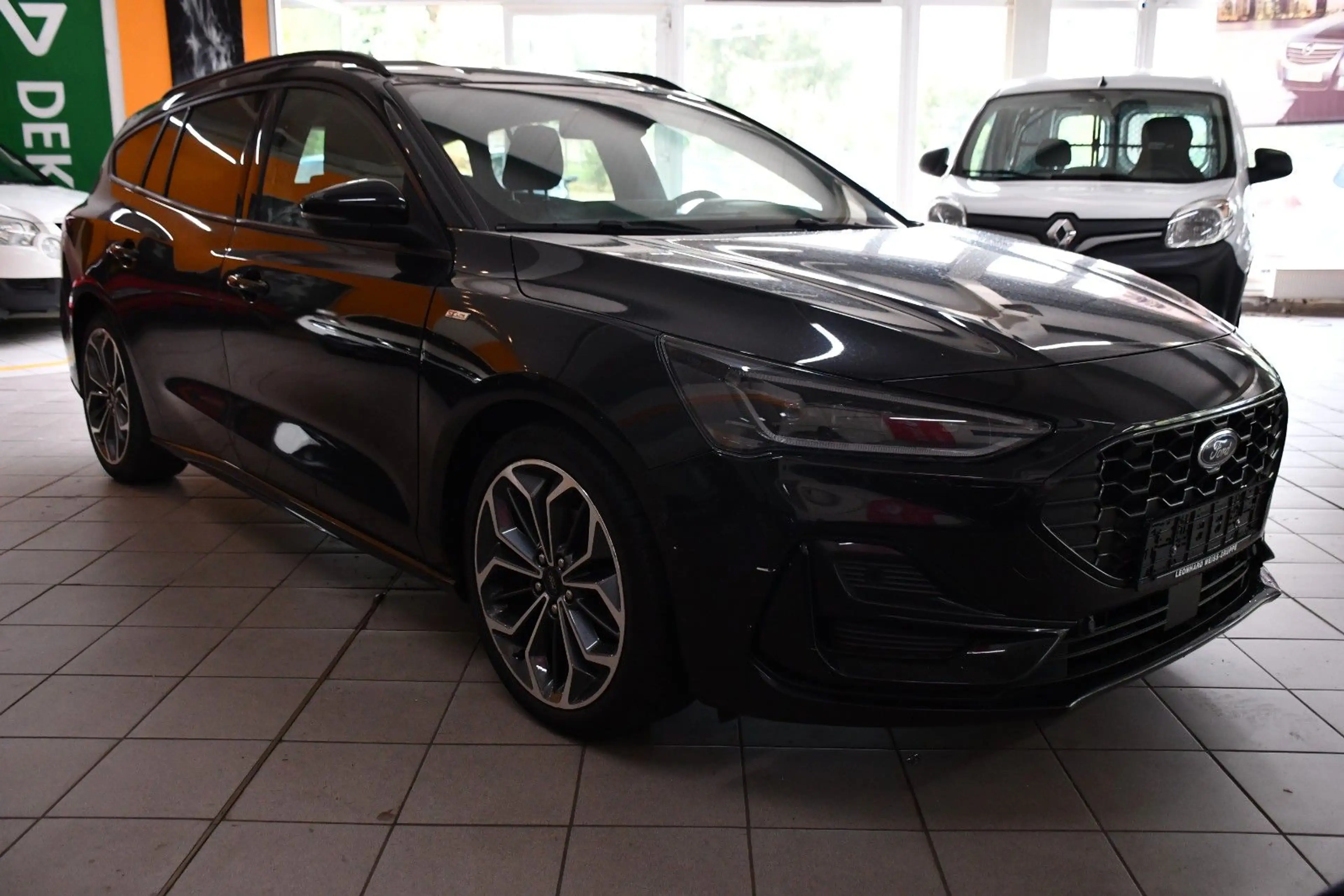 Ford Focus Turnier ST-Line X LED NAVI Kamera uvm. — photo 4