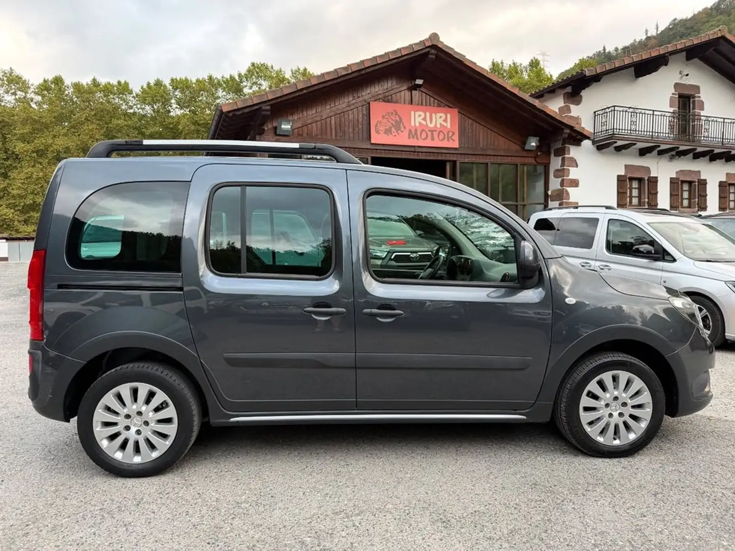 Mercedes-Benz 200 Citan 112 Tourer Plus Largo Gris - 1