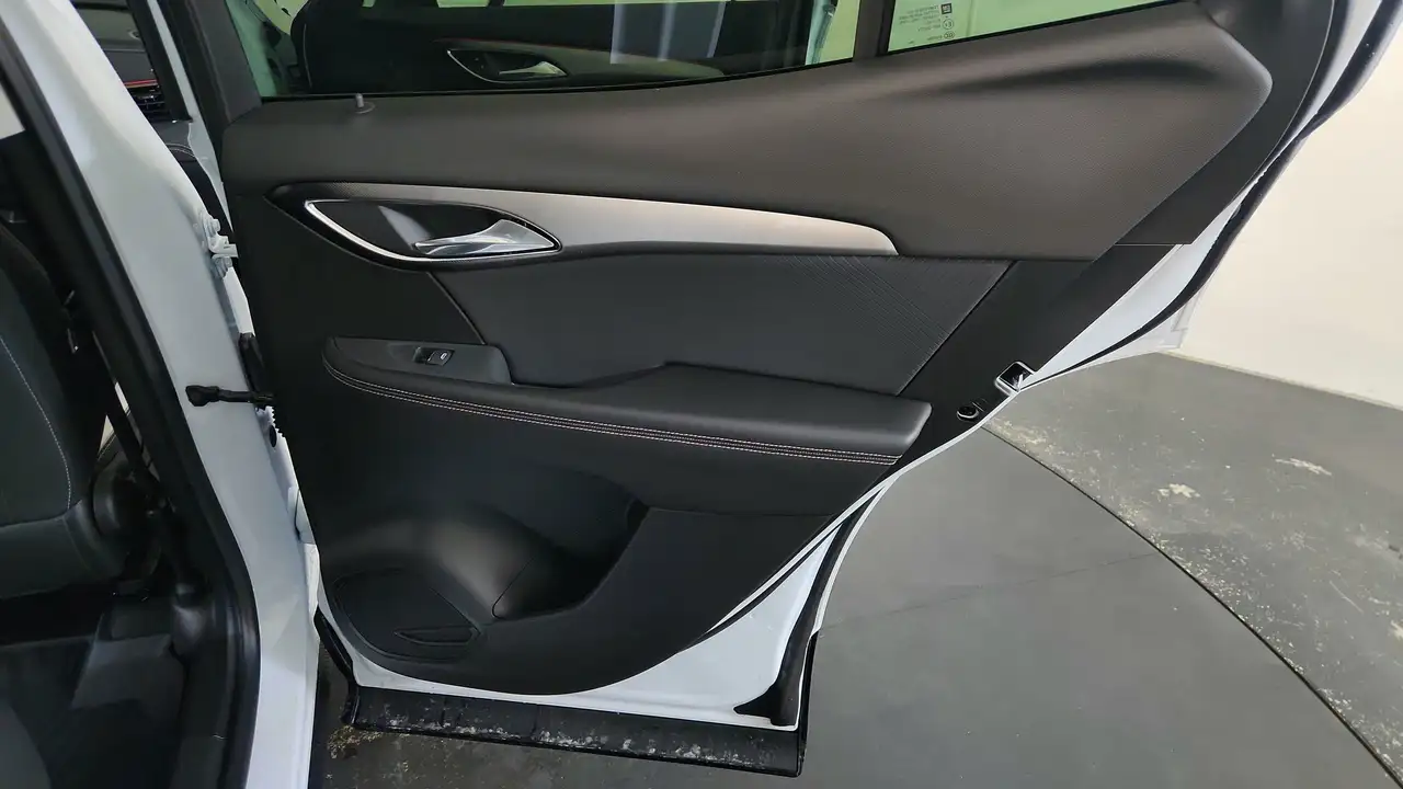 Buick Envision снимка Buick Envision