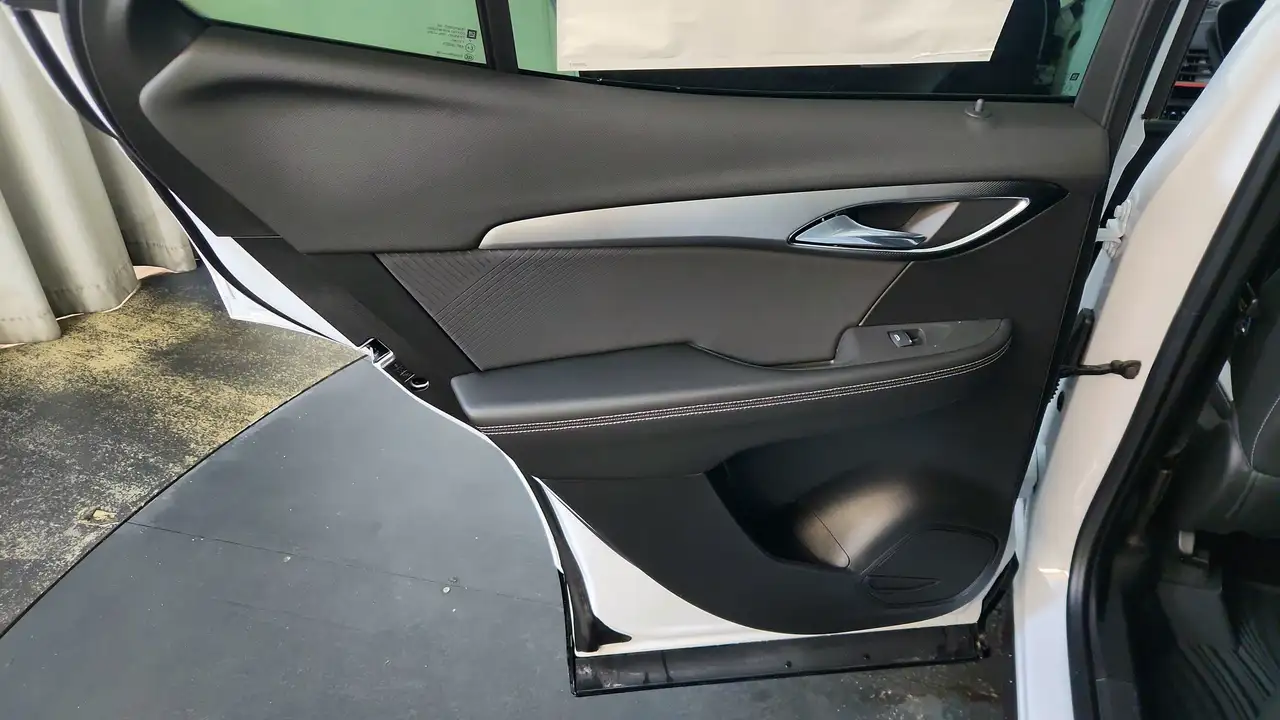 Buick Envision снимка Buick Envision