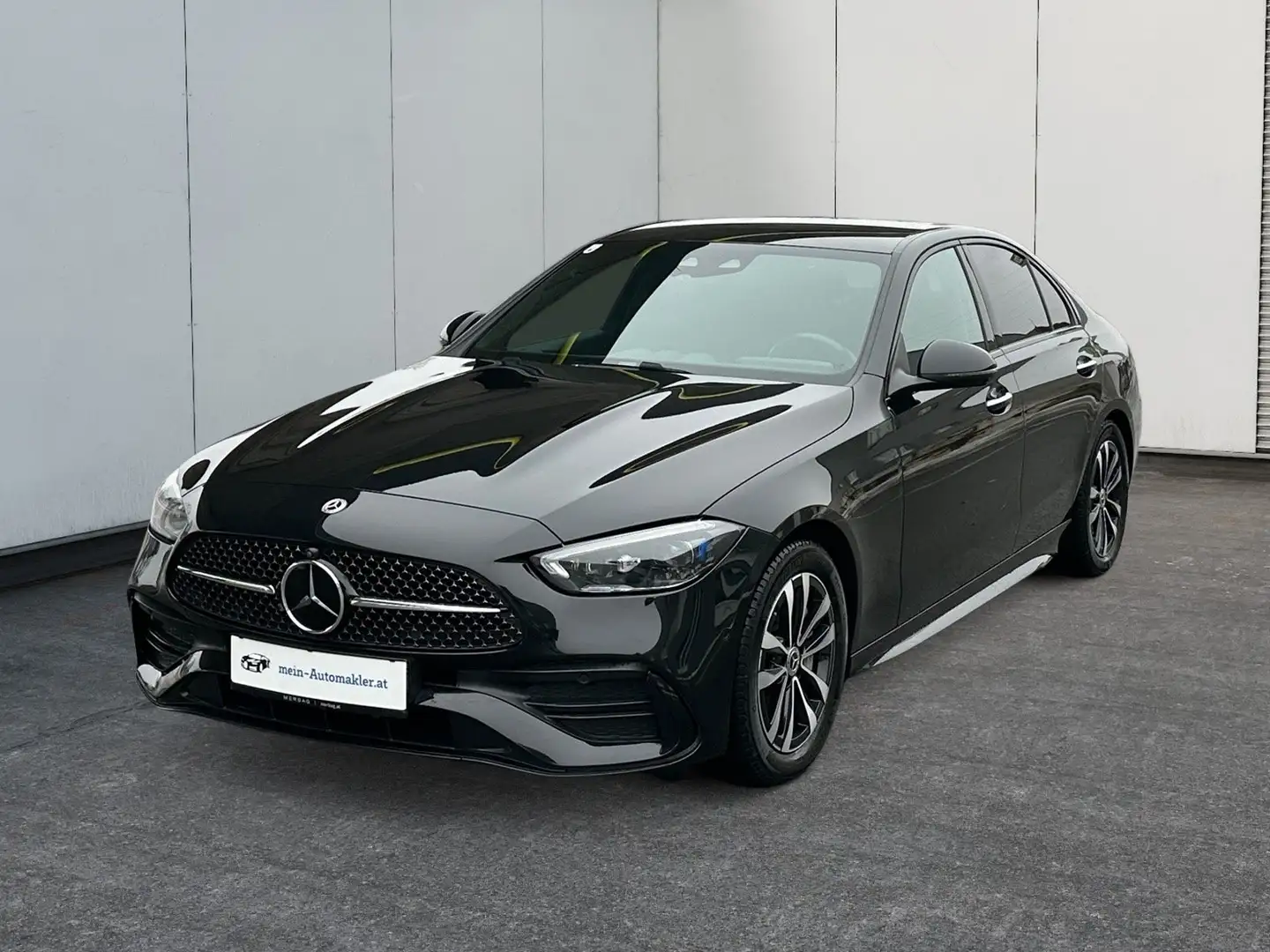 Mercedes-Benz C 200 C 200d Aut. *AMG* *Leasing möglich* Vollausst. Schwarz - 2