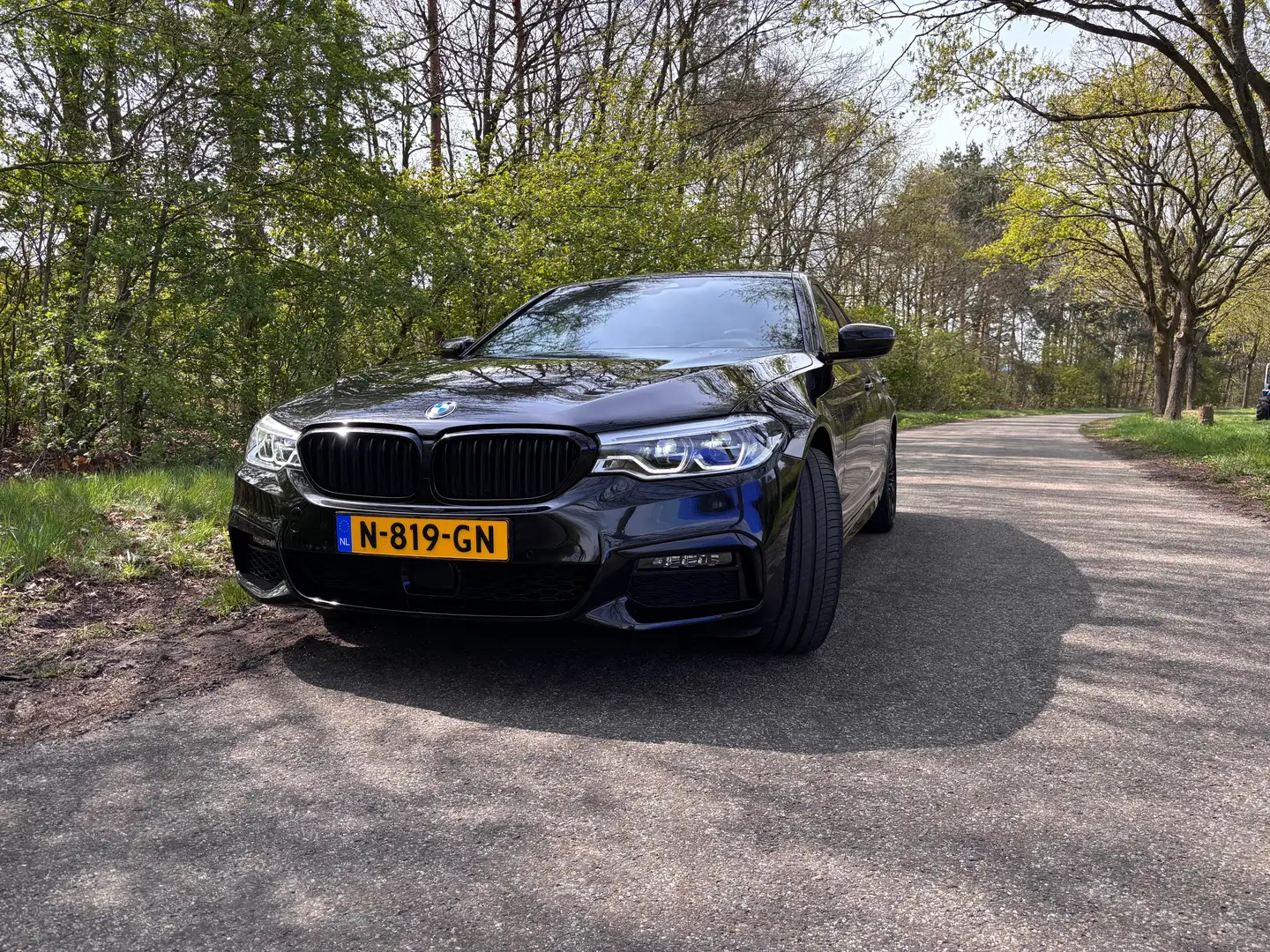 BMW 530 530e High Exe | M-Pack | Heads up | Shadow line Zwart - 2
