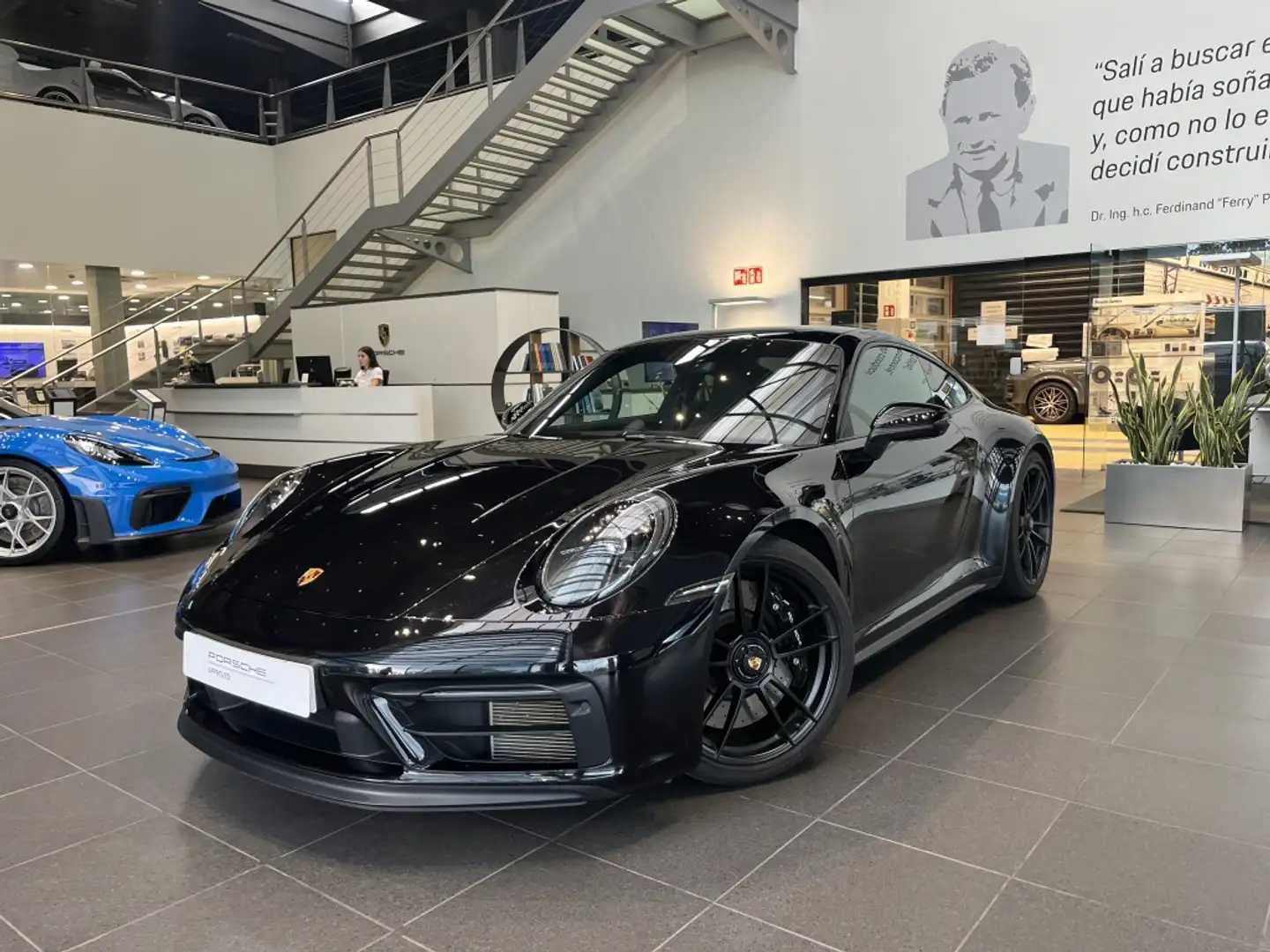 Porsche 992 Carrera GTS Coupé PDK Noir - 1