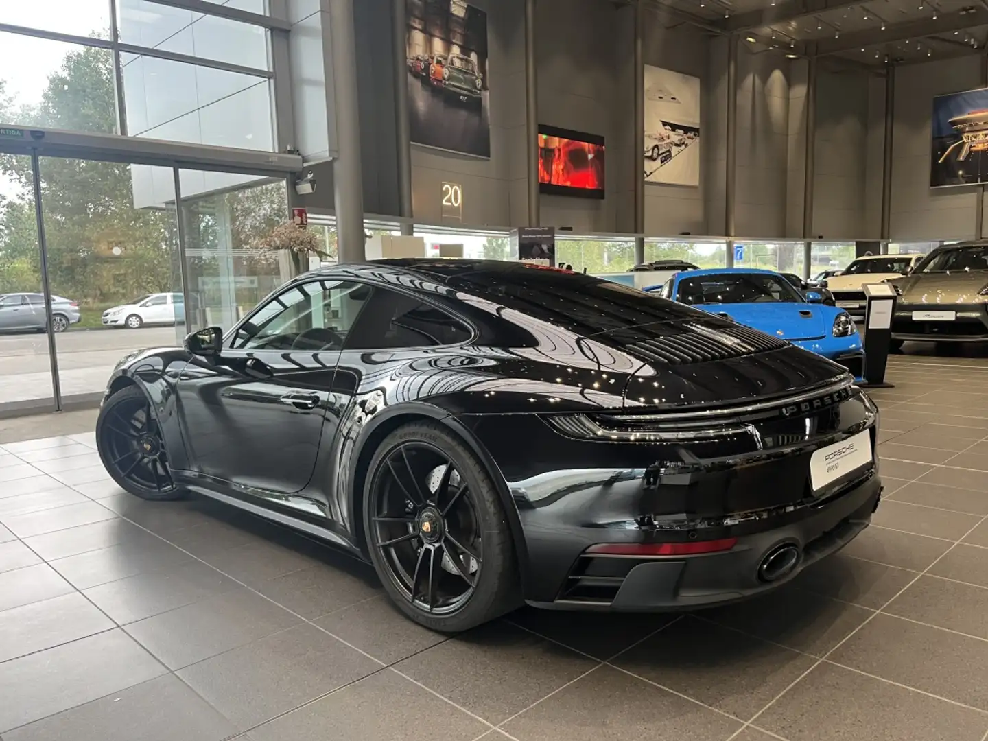 Porsche 992 Carrera GTS Coupé PDK Noir - 2