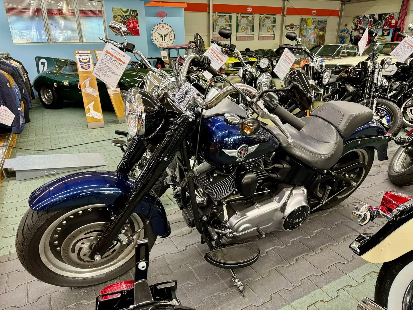 Harley-Davidson FLSTFB Fat Boy Special 103 Bleu - 2