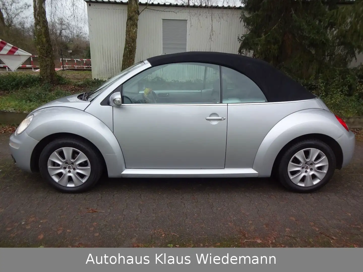 Volkswagen New Beetle 2.0 Aut. Cabrio - orig. erst 75 TKM Silber - 2