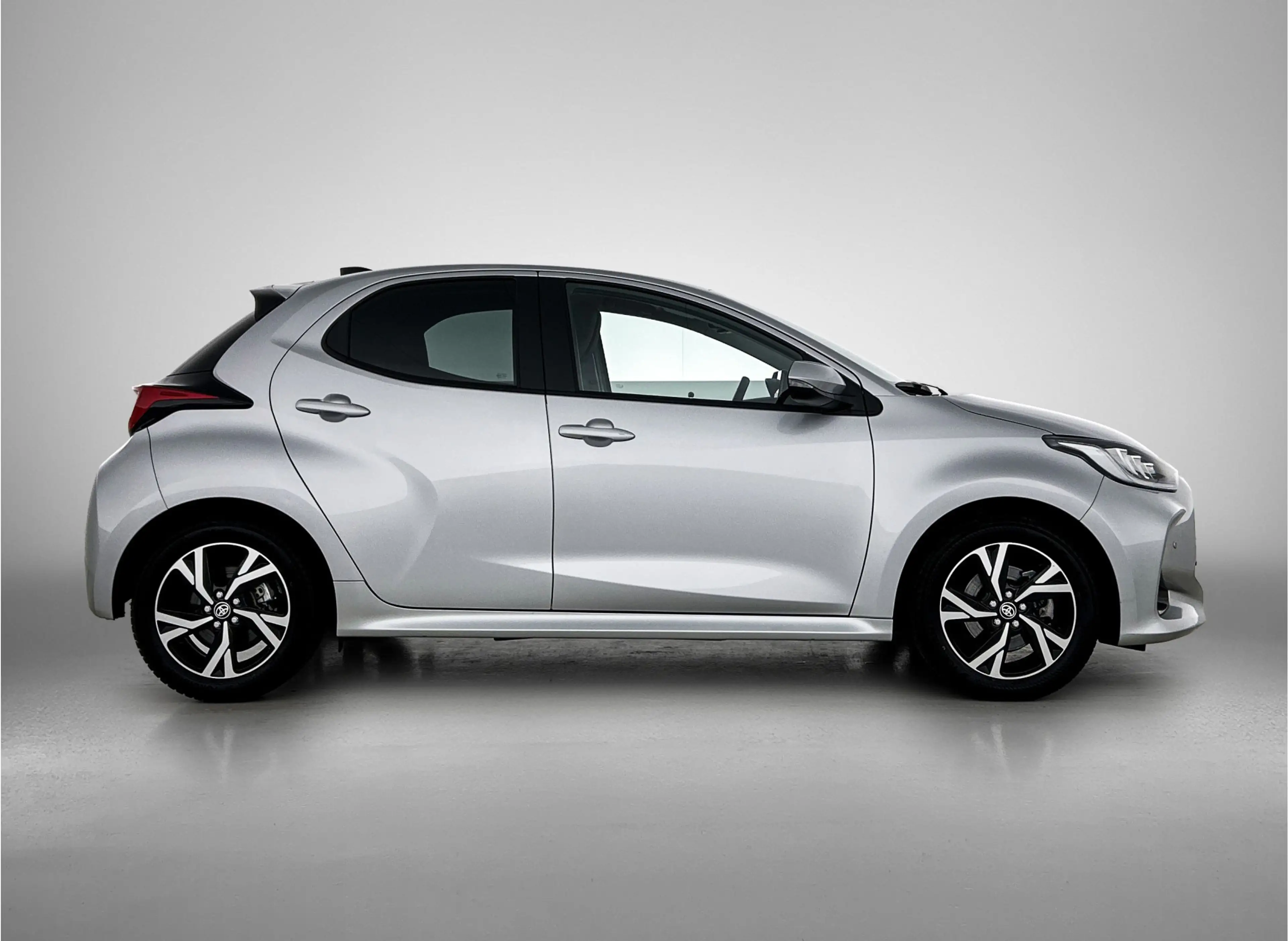 Toyota Yaris 1.5 Hybrid 115 Dynamic | Parkeersensoren V+A | Bli — photo 12