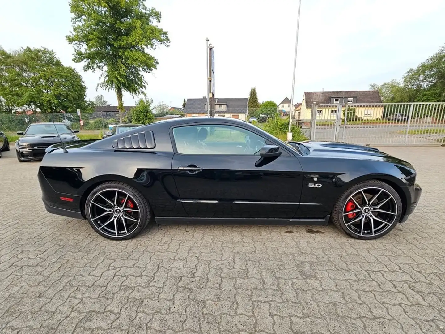 Ford Mustang GT Coupe 5,0 V8 Mit Autogas Negro - 2
