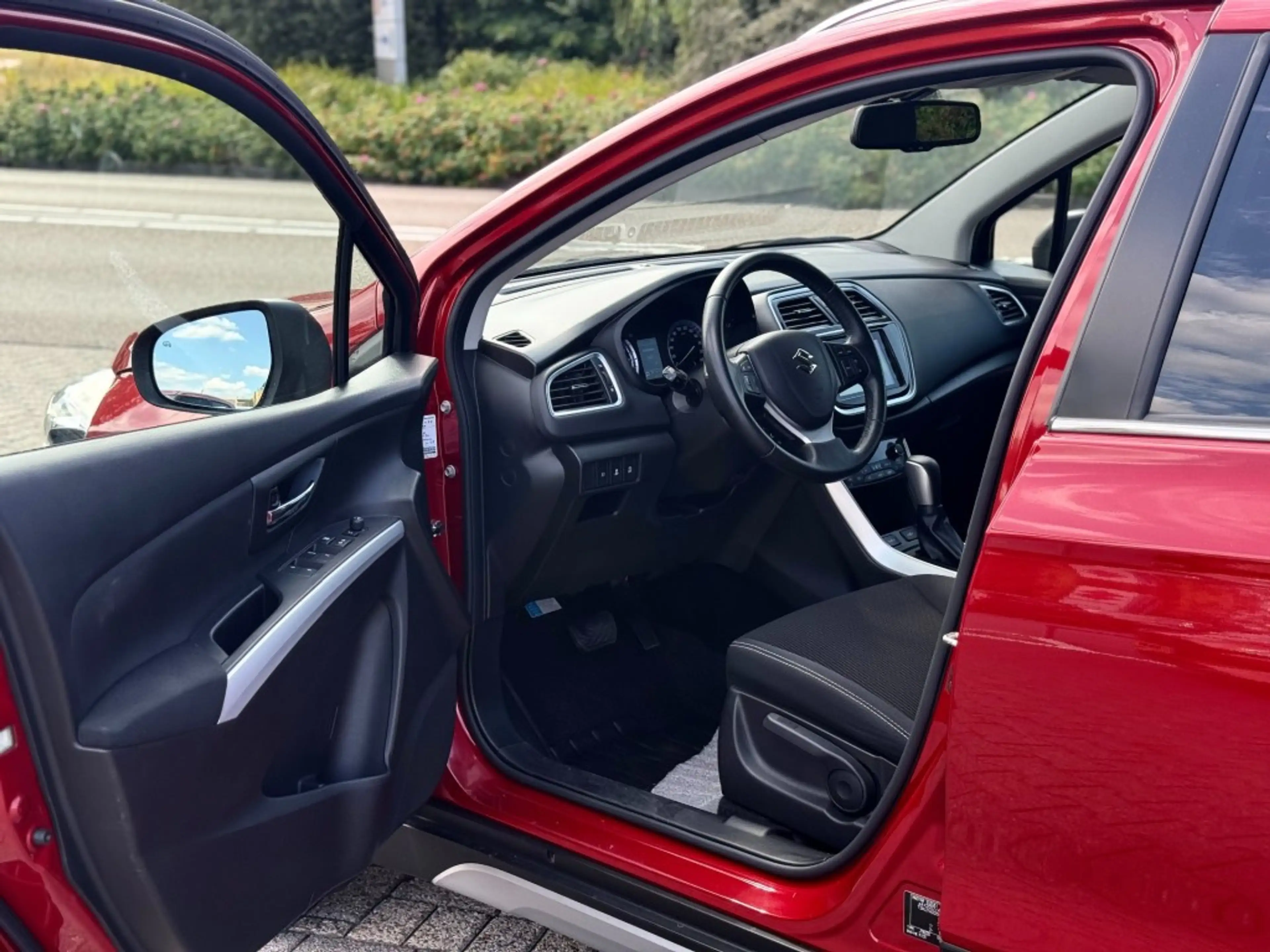 Suzuki SX4 S-Cross 1.0 SELECT ATM — photo 8