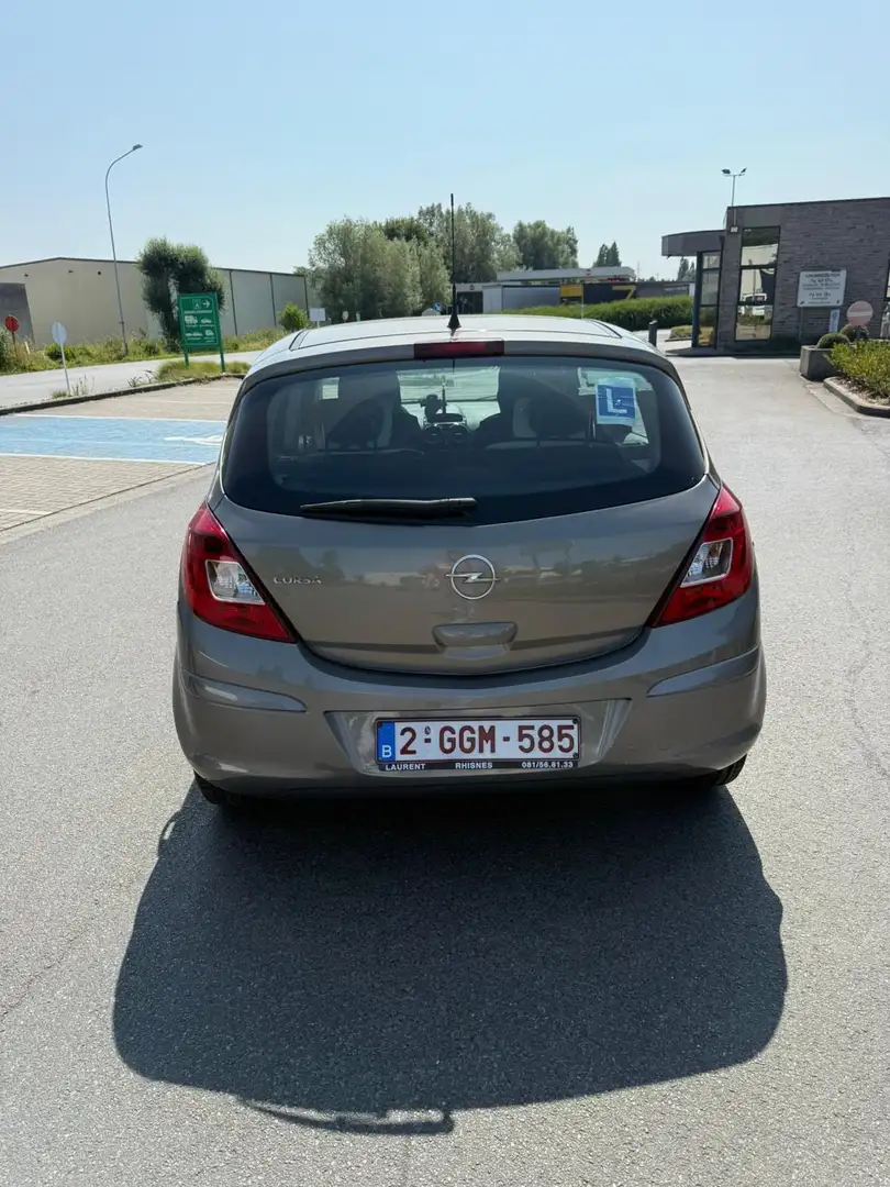 Opel Corsa 1.2 16V ecoFLEX Easytronic Color Edition - 1