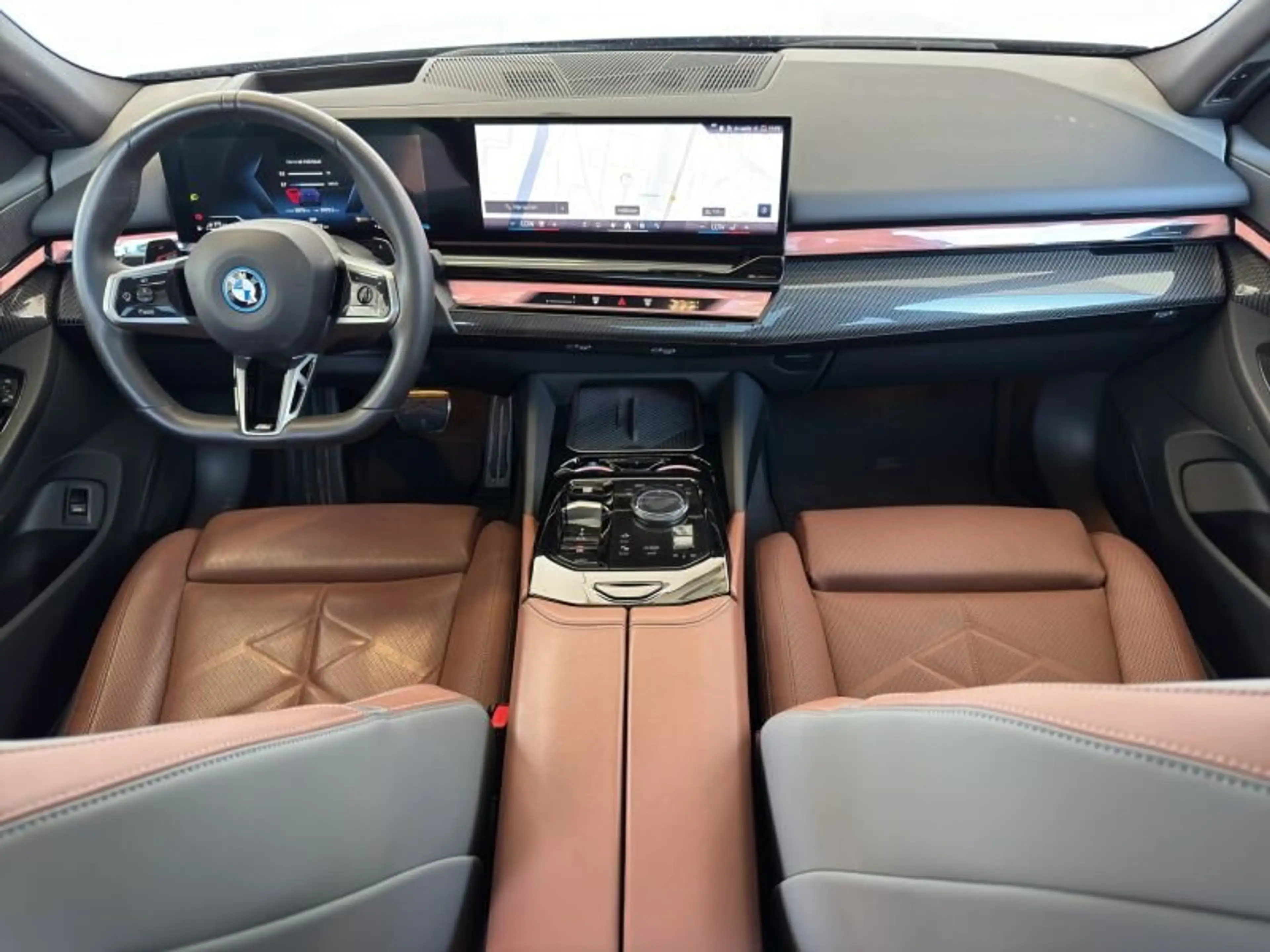 BMW 550 e xDrive Lim. M Sport PRO Navi.LED.ACC.360° — photo 8