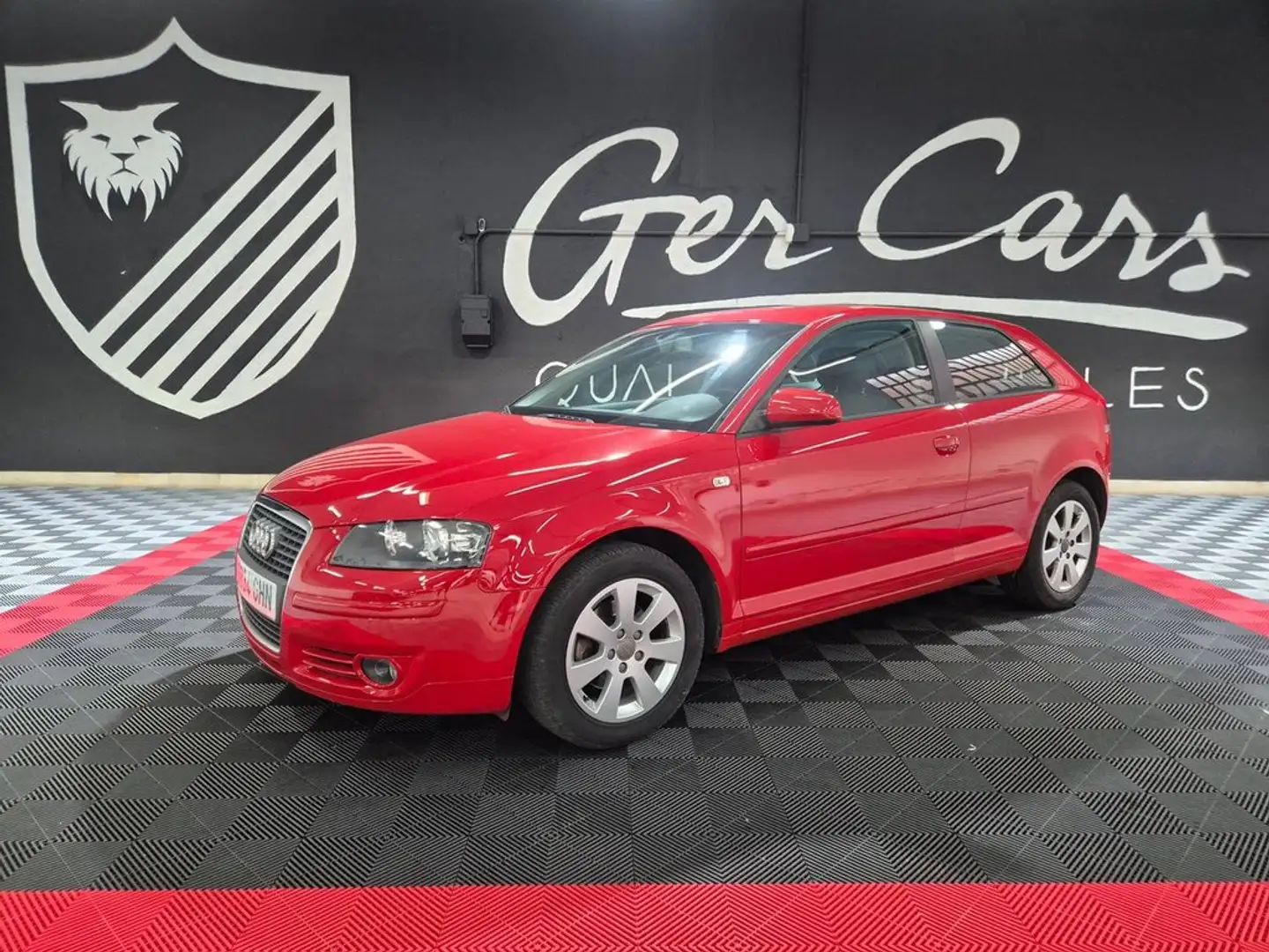 Audi A3 1.9TDI AMBIENTE 105CV Rojo - 1