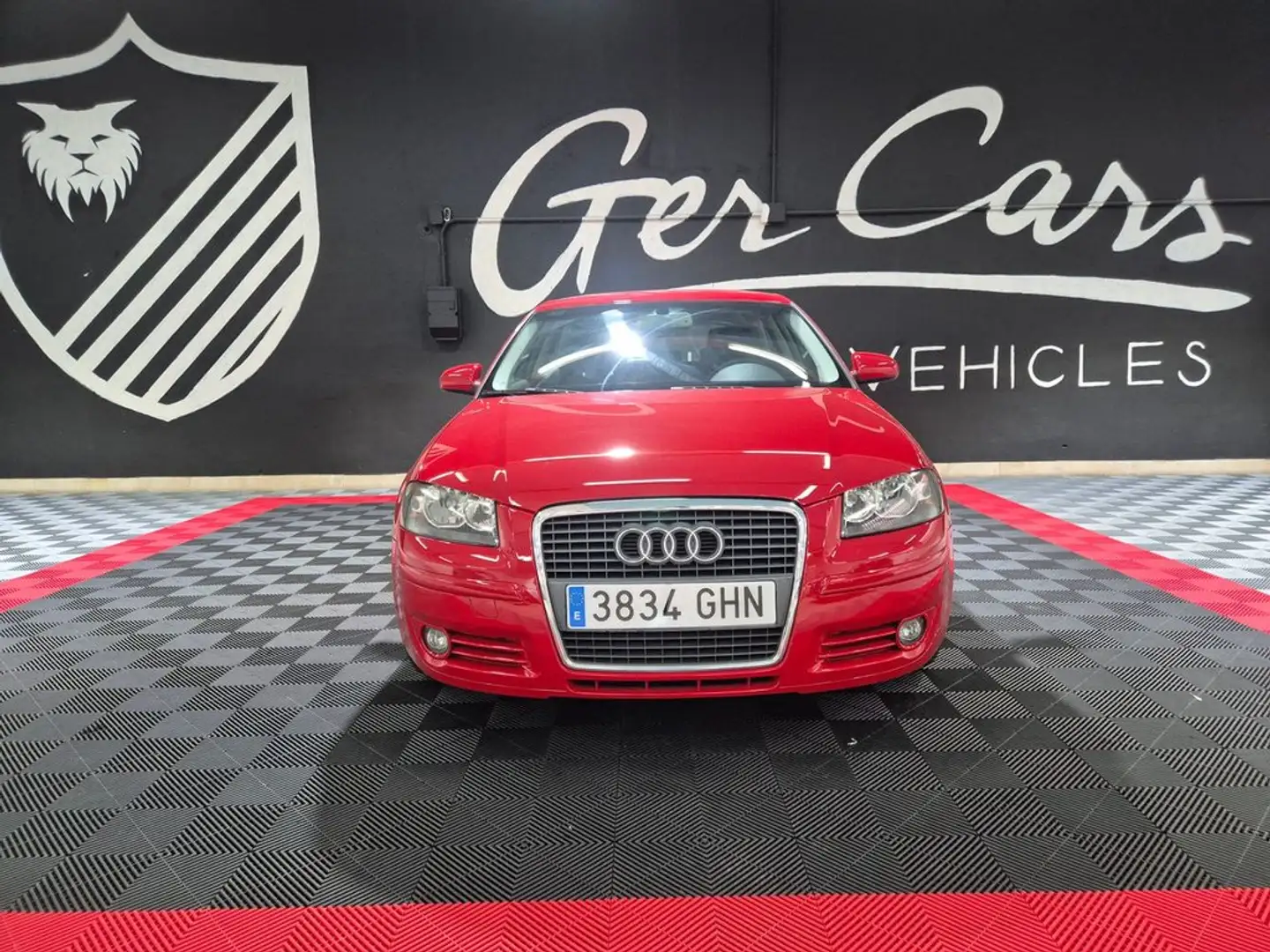 Audi A3 1.9TDI AMBIENTE 105CV Rojo - 2