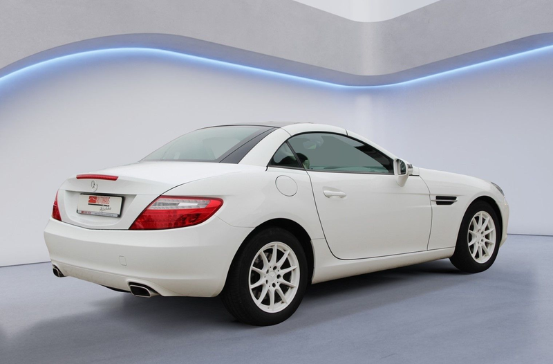 Mercedes-Benz SLK 200 Roadster/Panoramad./Leder beige/Airscarf — photo 11